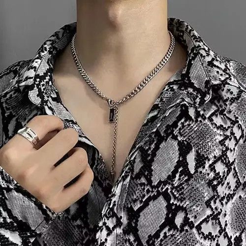 Jewelry Trend Conical Black Crystal Pendant Necklace Size ONE SIZE - 3 Thumbnail