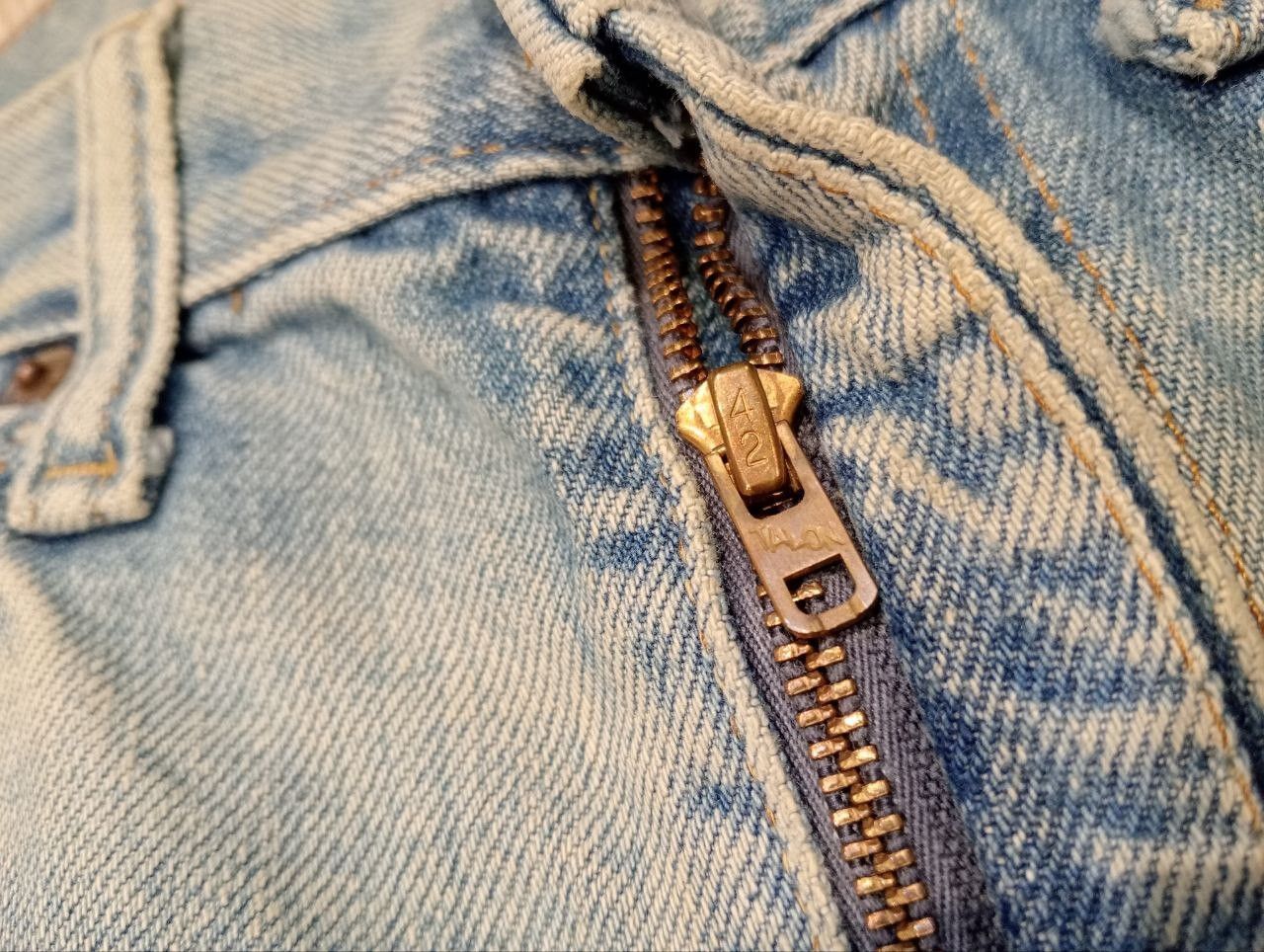 Levi's LEVI'S VINTAGE 505-0217 TOP BUTTON #8 DISTRESSED DENIM PANTS Size US 32 / EU 48 - 8 Thumbnail