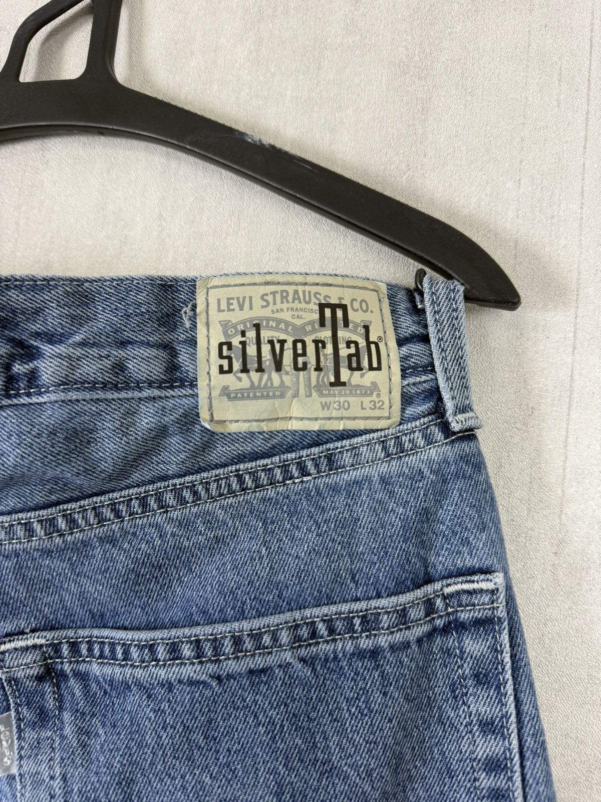 Levi's Levi’s Silver Tab Men’s Loose Fit Blue Denim Jeans Pants Size US 30 / EU 46 - 13 Thumbnail