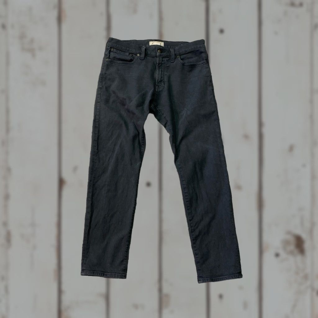Madewell Madewell Jeans Slim Fit Authentic Black Mens 34x30 (Inseam 30) Denim 5-Pocket Stretch Straight Vintage No holes or stains Size US 34 / EU 50 - 1 Thumbnail
