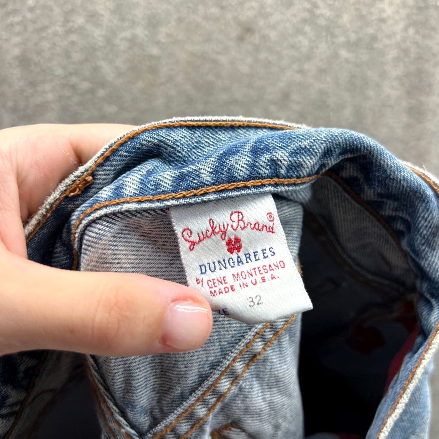 Lucky Brand VINTAGE Lucky Brand Jeans Men 32 Blue Denim Straight 5-Pocket Design Blue Denim Jeans Men 32 Regular Mens Fits Straight Jeans Size US 32 / EU 48 - 6 Thumbnail