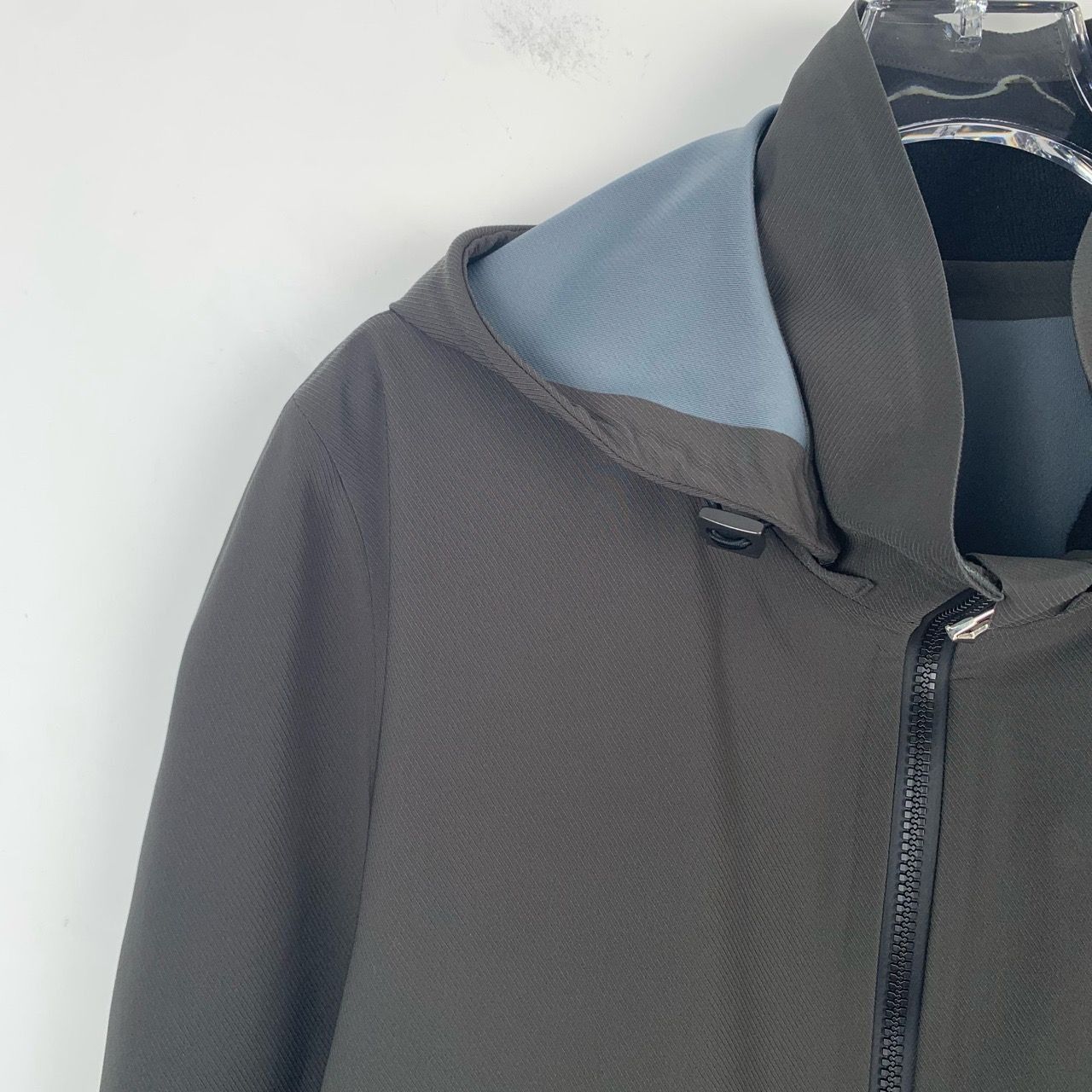 Hermes [Hermès] Hooded Zip-Up Sage Green Windbreaker S Size US S / EU 44-46 / 1 - 7 Thumbnail