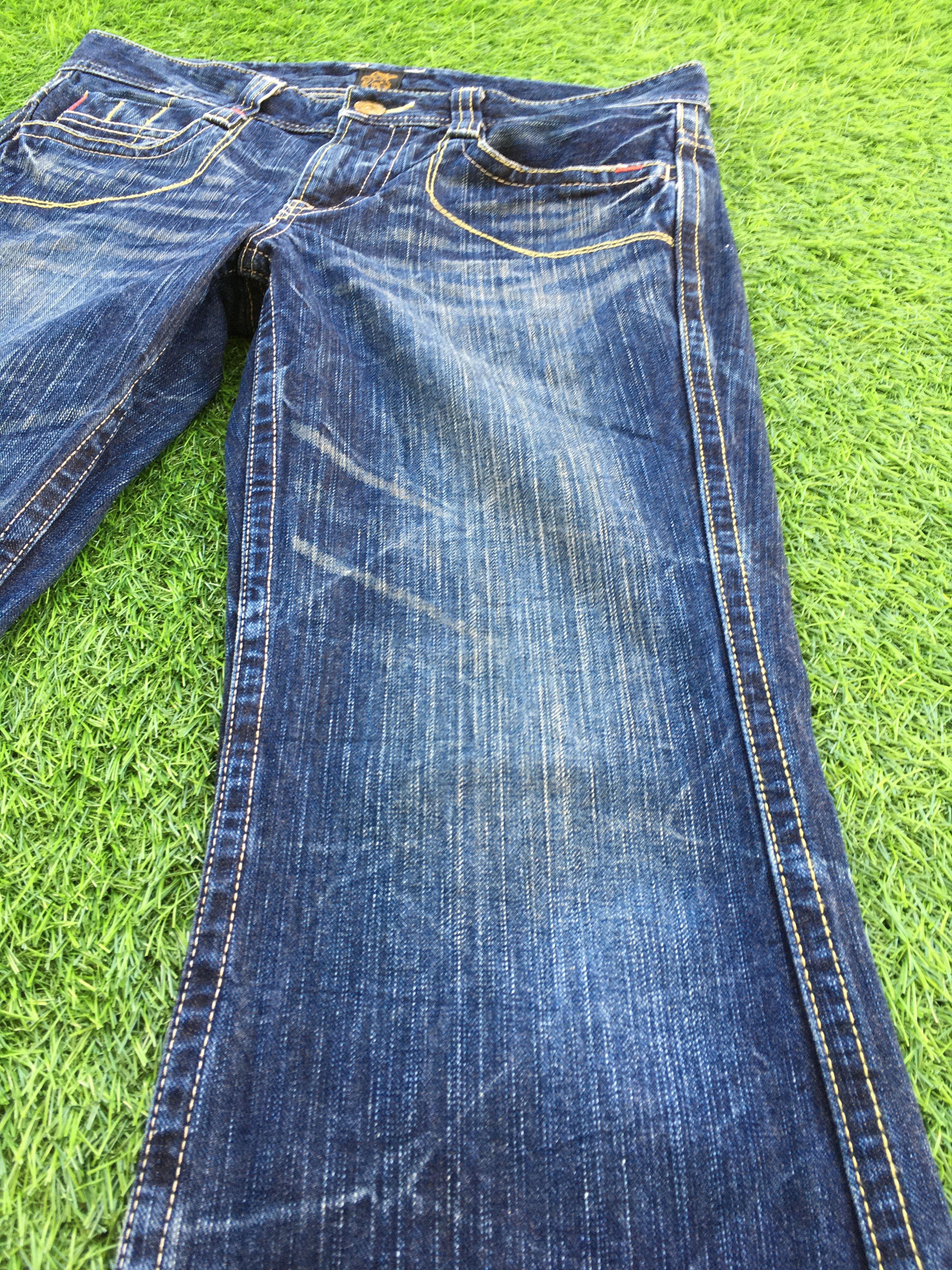 Japanese Brand Japanese Low Rise Distressed Flare Jeans D-1098 Size 30" / US 8 / IT 44 - 6 Thumbnail