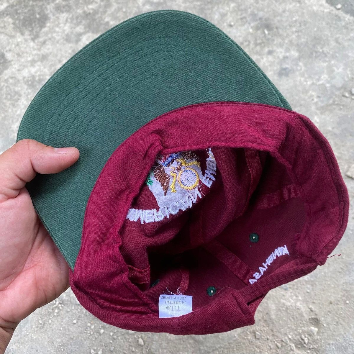 Vintage RARE ‼️ American Embassy Size ONE SIZE - 4 Thumbnail