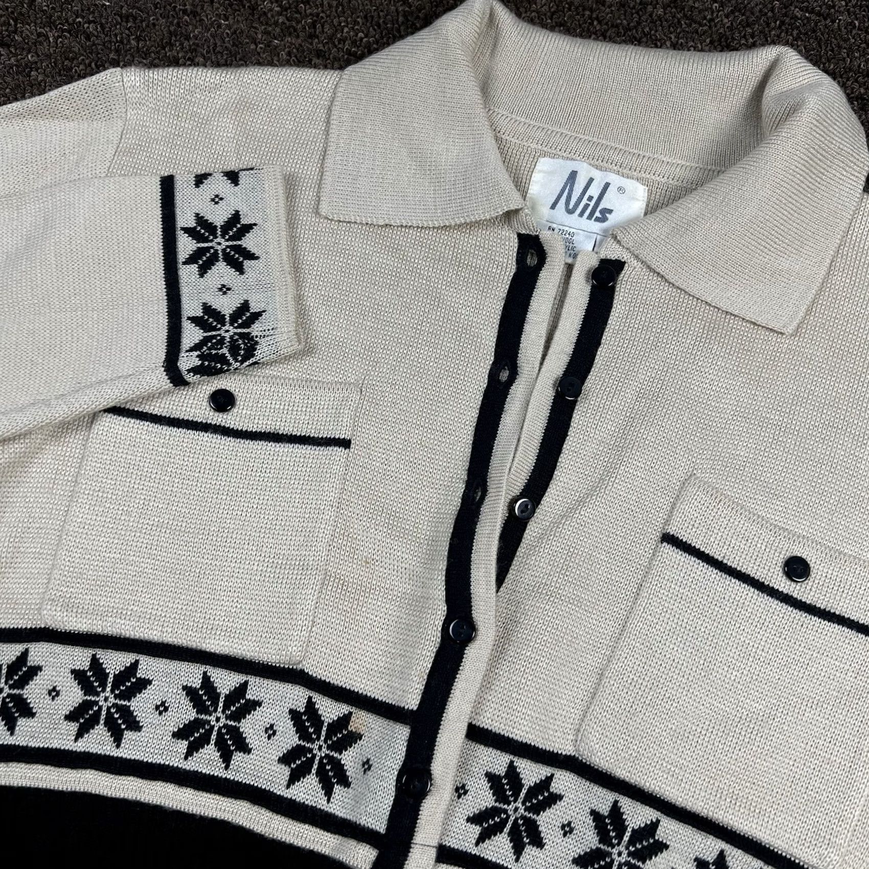 Vintage VINTAGE Nils Sweater Ski Womens Medium Beige 90s Bohemian Stretch Fit Acrylic Wool Blend Pull Over Cardigan Buttons Size M / US 6-8 / IT 42-44 - 4 Thumbnail