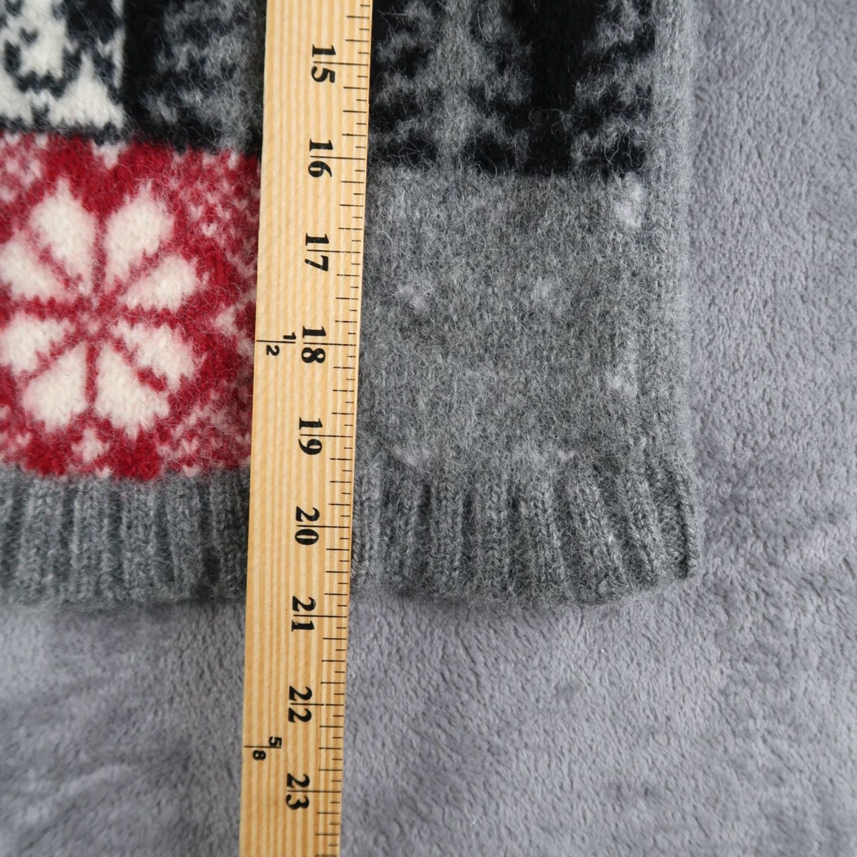 Eddie Bauer VINTAGE Eddie Bauer Sweater Womens S Gray Wool Cardigan Fair Isle Rabbit 90s Size S / US 4 / IT 40 - 6 Thumbnail