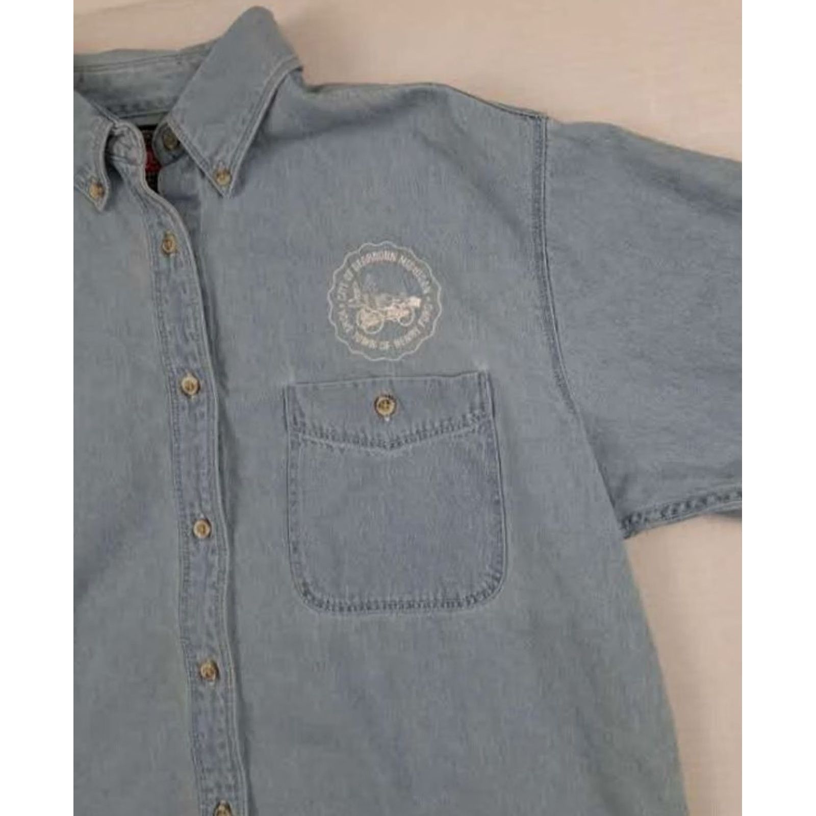 Wrangler Wrangler Shirt XL Women Blue Button-Up Short Sleeve Collared Hometown Pre-Owned Jeans Style Ladies Loved Classics Size XL / US 12-14 / IT 48-50 - 2 Thumbnail