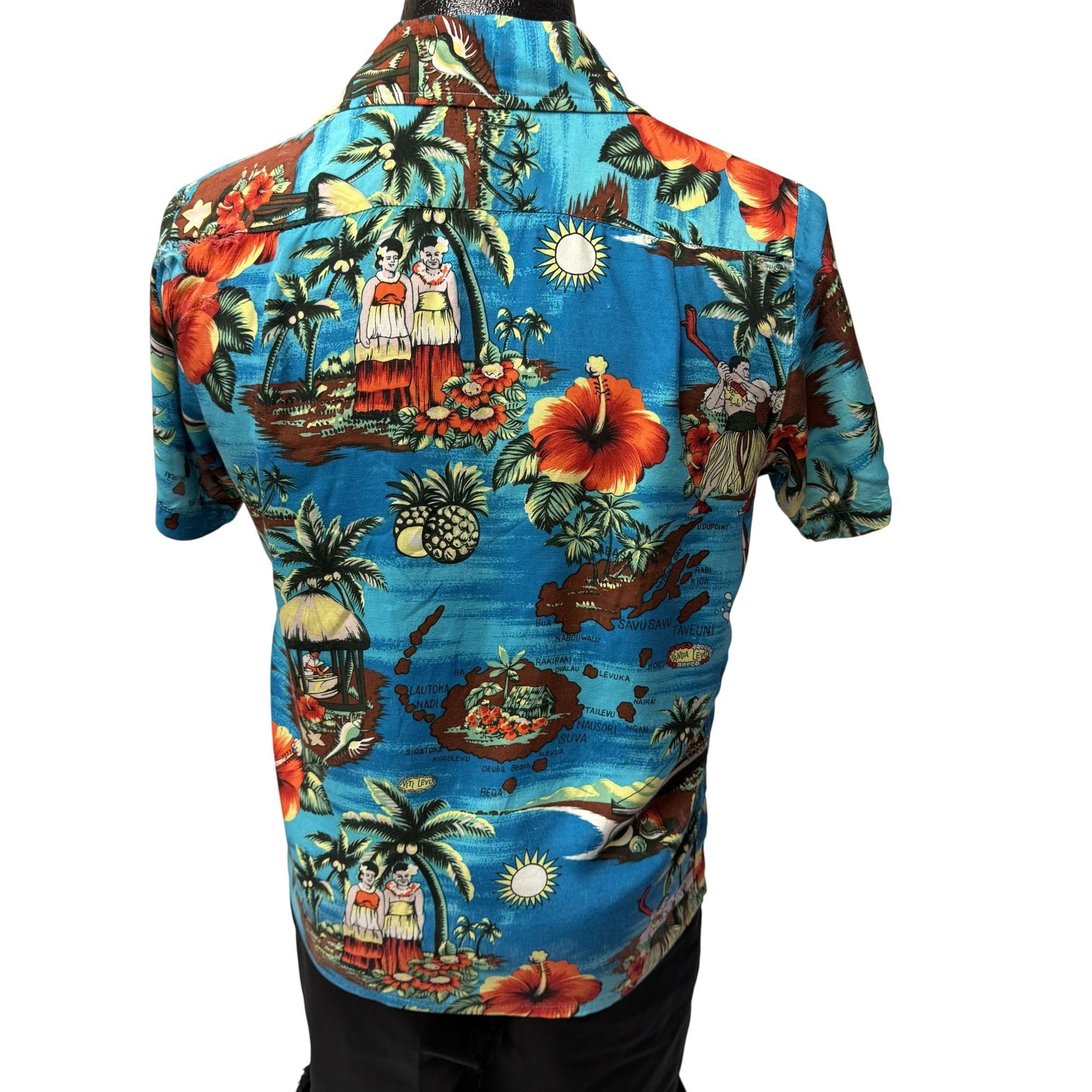 Other 2 pc LOT Vtg Wedding FIGHTING SAVAGES Floral Hawaiian Shirts Size US S / EU 44-46 / 1 - 6 Thumbnail