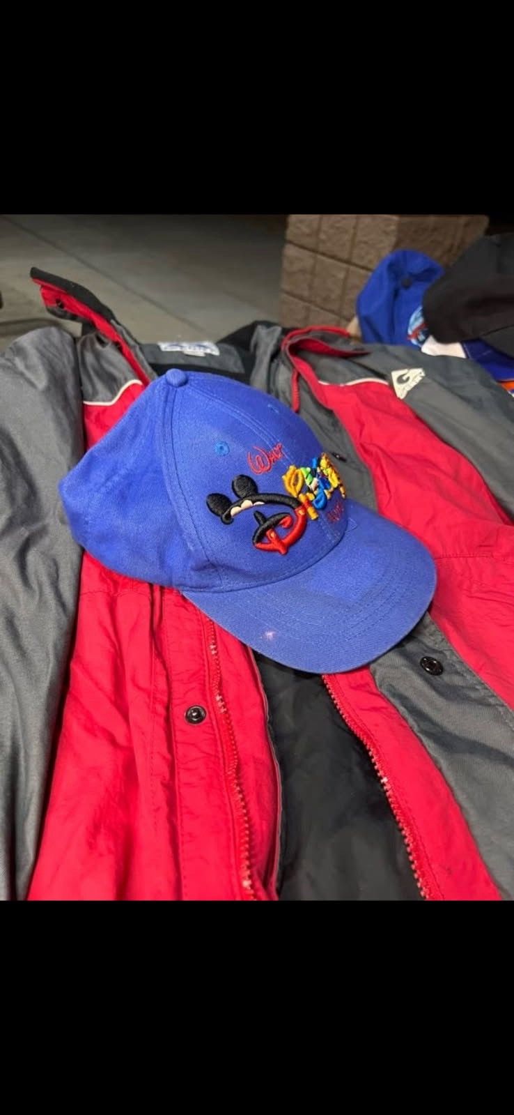 Disney Disney World characters Hat Size ONE SIZE - 2 Thumbnail