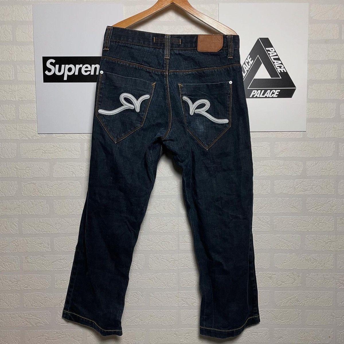 Rocawear × Southpole × Vintage Vintage Big Logo Jeans Rocawear Black Embroidered Size US 34 / EU 50 - 1 Thumbnail