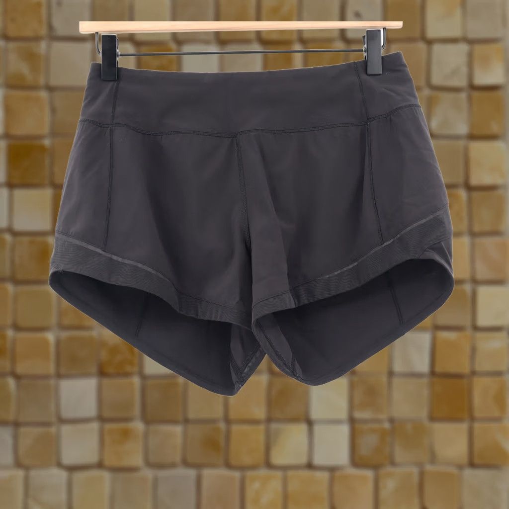 Lululemon Lululemon Women's Gait Keeper Short 3.5" Inseam Black Reflective Sz 4 Athletic Activewear Casual 4 Womens Size 27" / US 4 / IT 40 - 1 Thumbnail