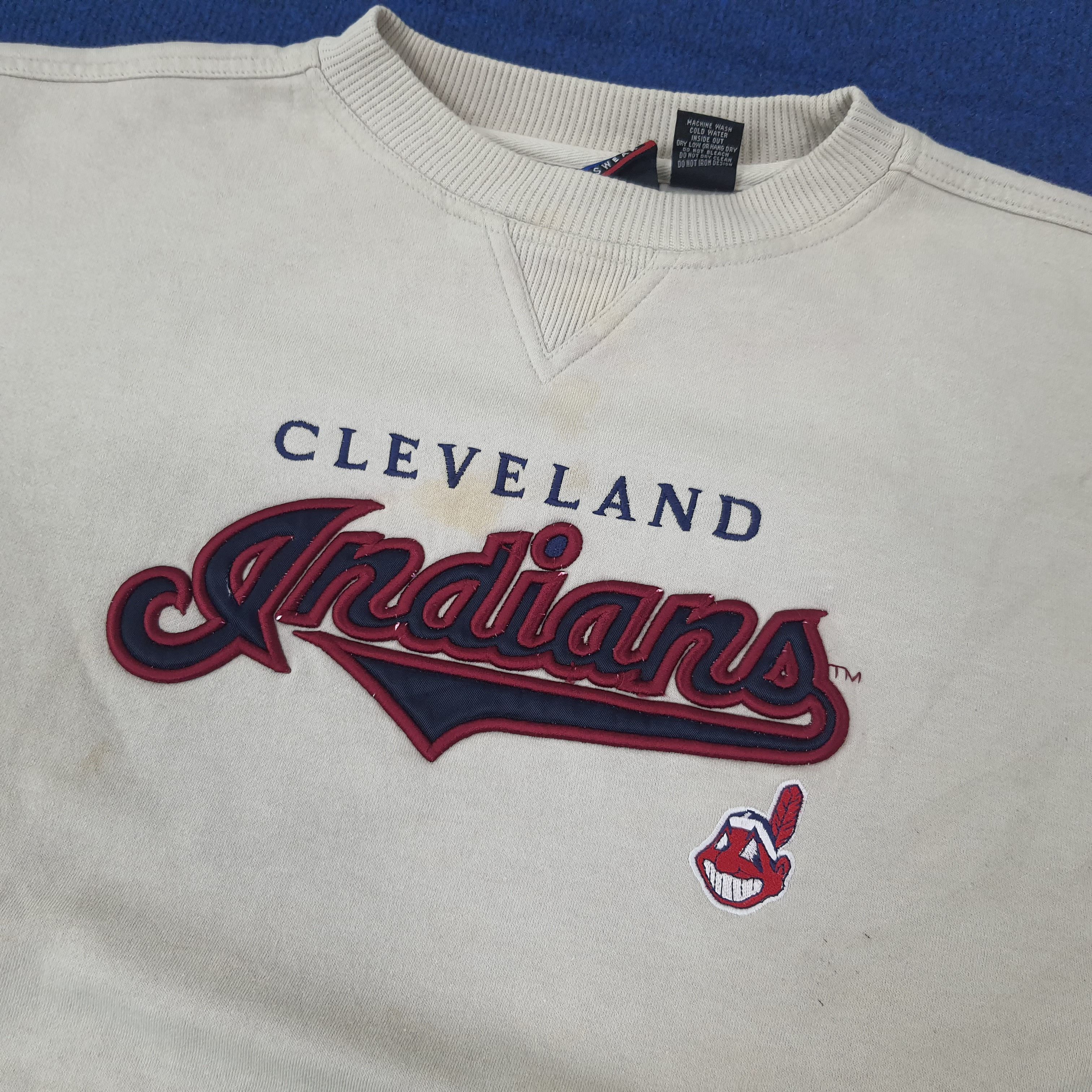 Vintage Vintage Cleveland Indians MLB Sweatshirt C257N26 Size US XXL / EU 58 / 5 - 2 Thumbnail