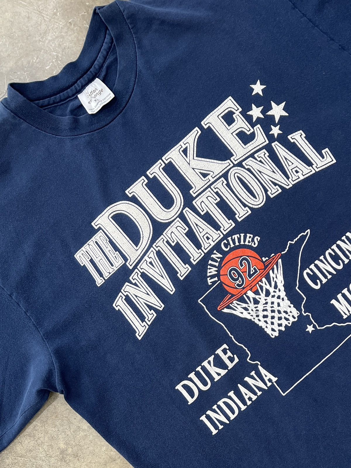 NCAA Vintage 1992 Duke Invitational Basketball Single Stitch XL Size US XL / EU 56 / 4 - 1 Thumbnail