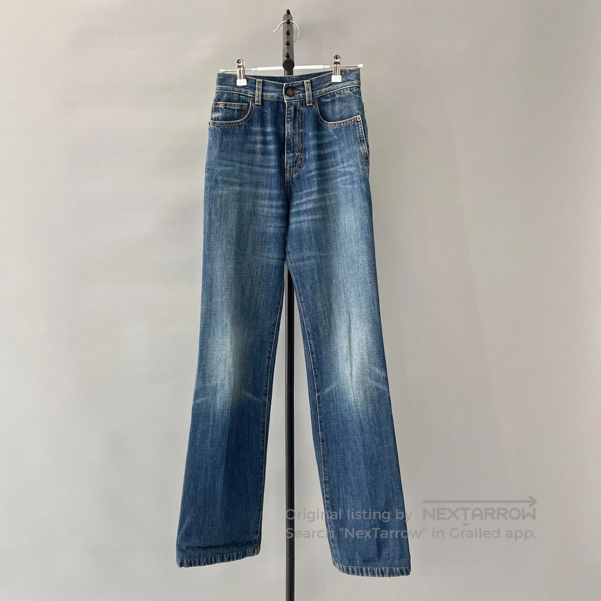 Saint Laurent Paris Pre-owned Saint Laurent Women's Blue Jeans. Size 25" / US 0 / IT 36 - 1 Thumbnail