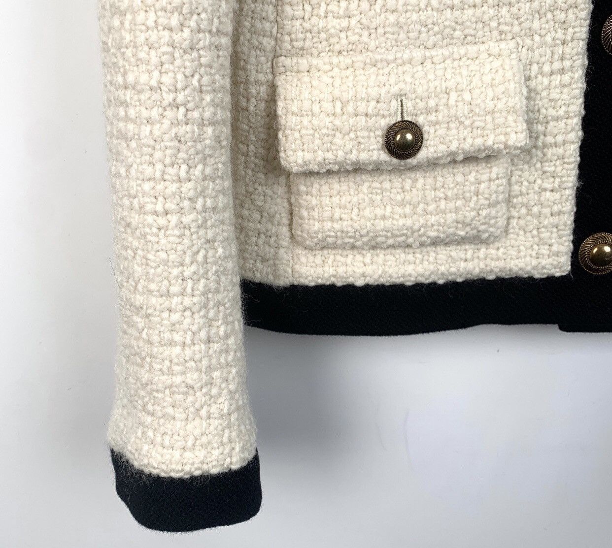 Saint Laurent Paris Saint Laurent SLP 22 beige round neck small style jacket Size US XS / EU 42 / 0 - 4 Thumbnail