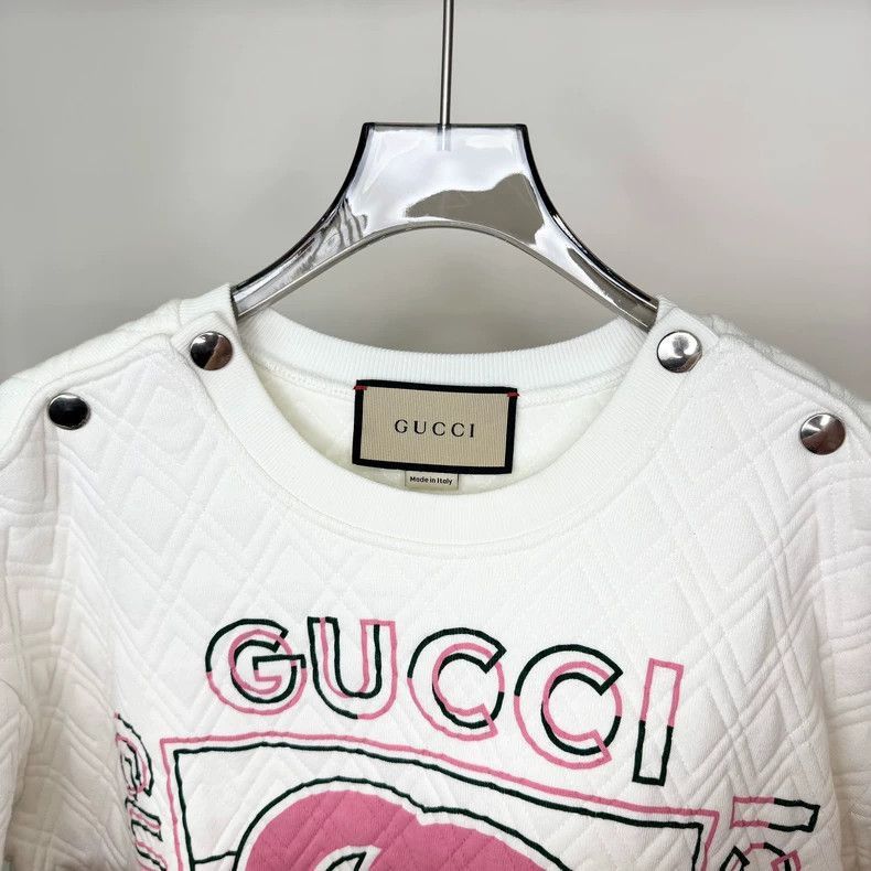 Gucci Pink Logo Button Sweatshirt from Gucci-2506 Size US S / EU 44-46 / 1 - 3 Thumbnail