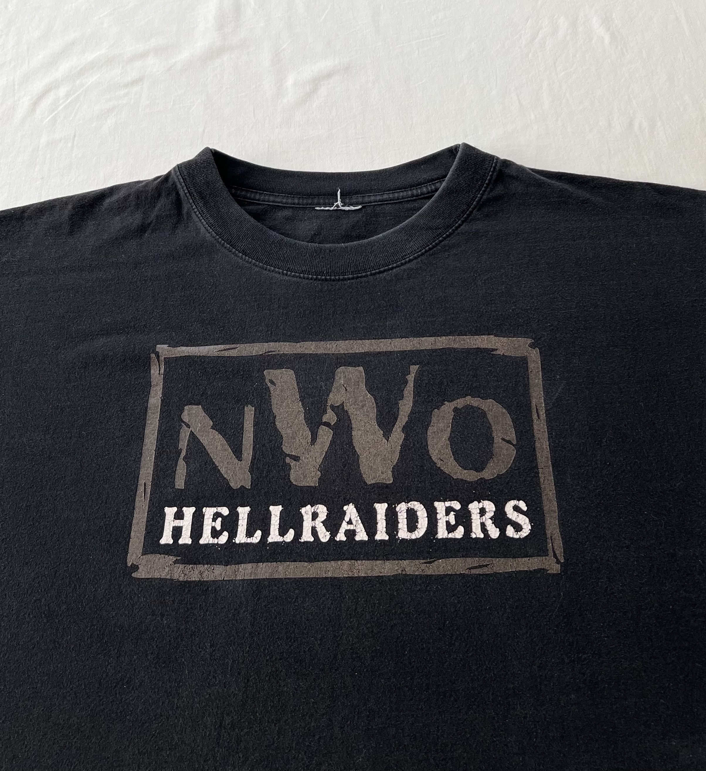 WWE Vintage NWO Hellraiders New World Order Wolf WWE T-shirt Size US XL / EU 56 / 4 - 3 Thumbnail