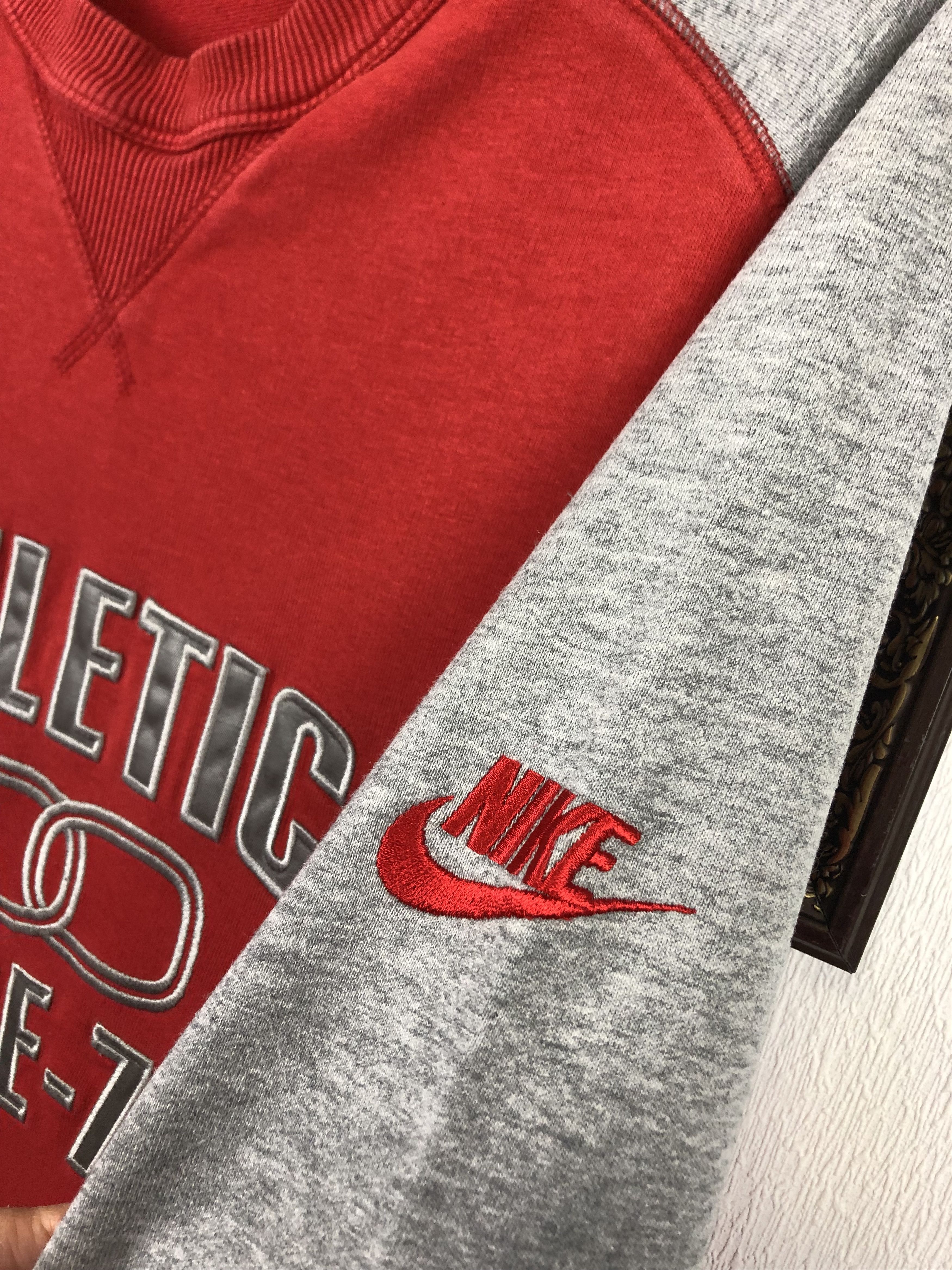 Nike Vintage Nike Athletic Sweatshirt Swoosh Logo Rare Size US XL / EU 56 / 4 - 5 Thumbnail