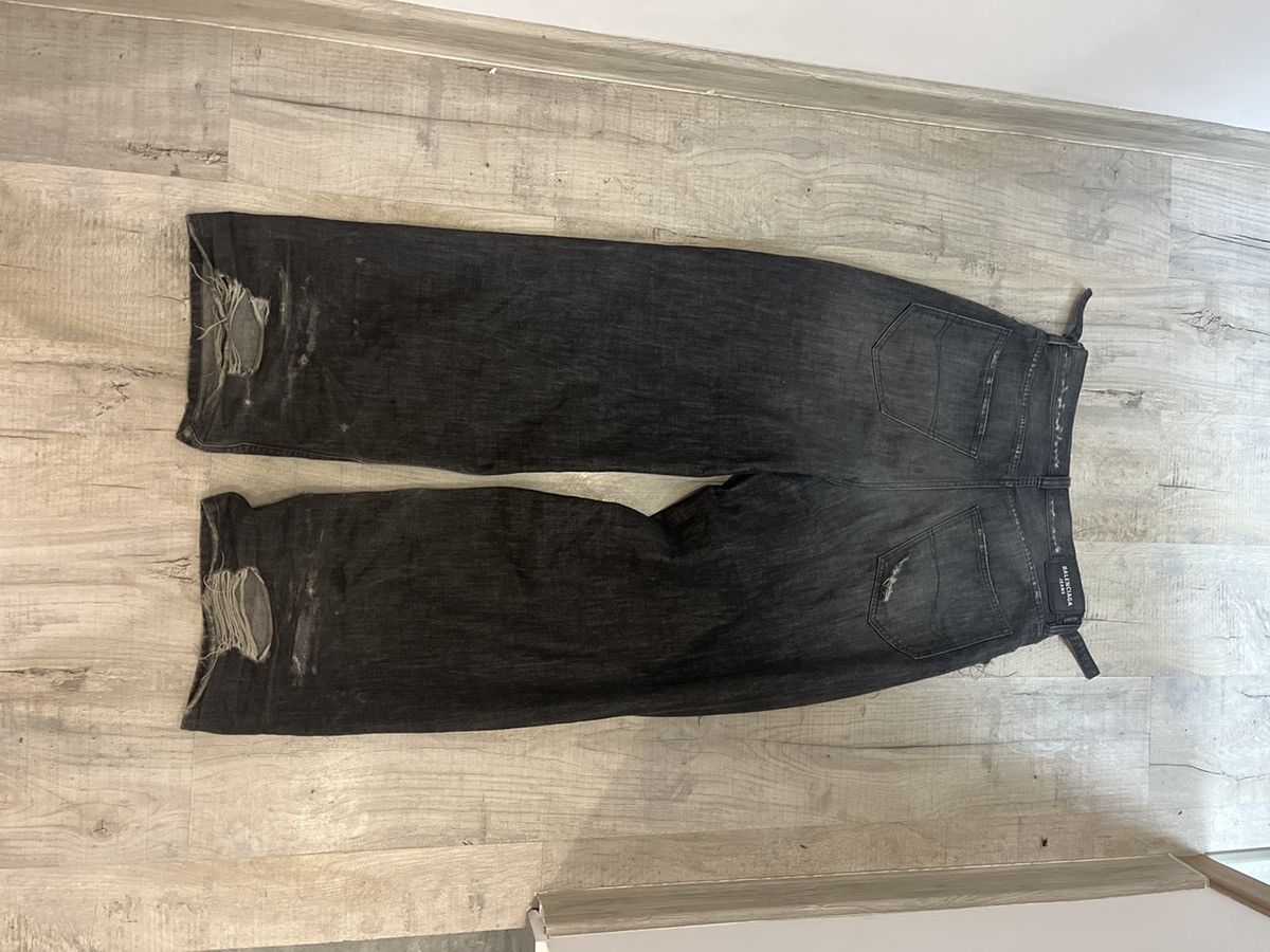 Balenciaga Balenciaga Destroyed Oversize Jeans - “The Red Carpet” Size US 32 / EU 48 - 3 Thumbnail