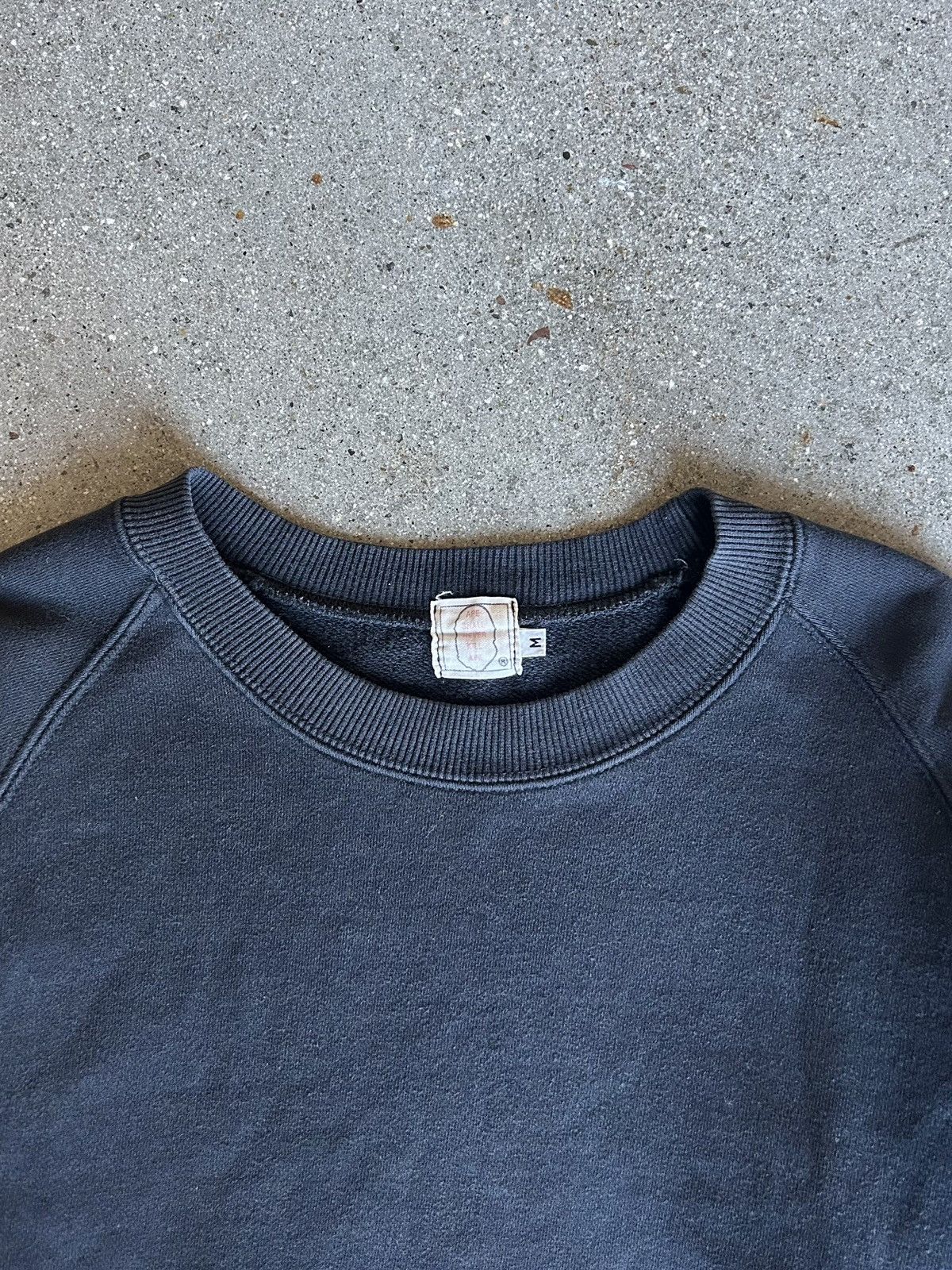 Bape A Bathing Ape Vintage Crewneck Sweatshirt Size US M / EU 48-50 / 2 - 3 Thumbnail