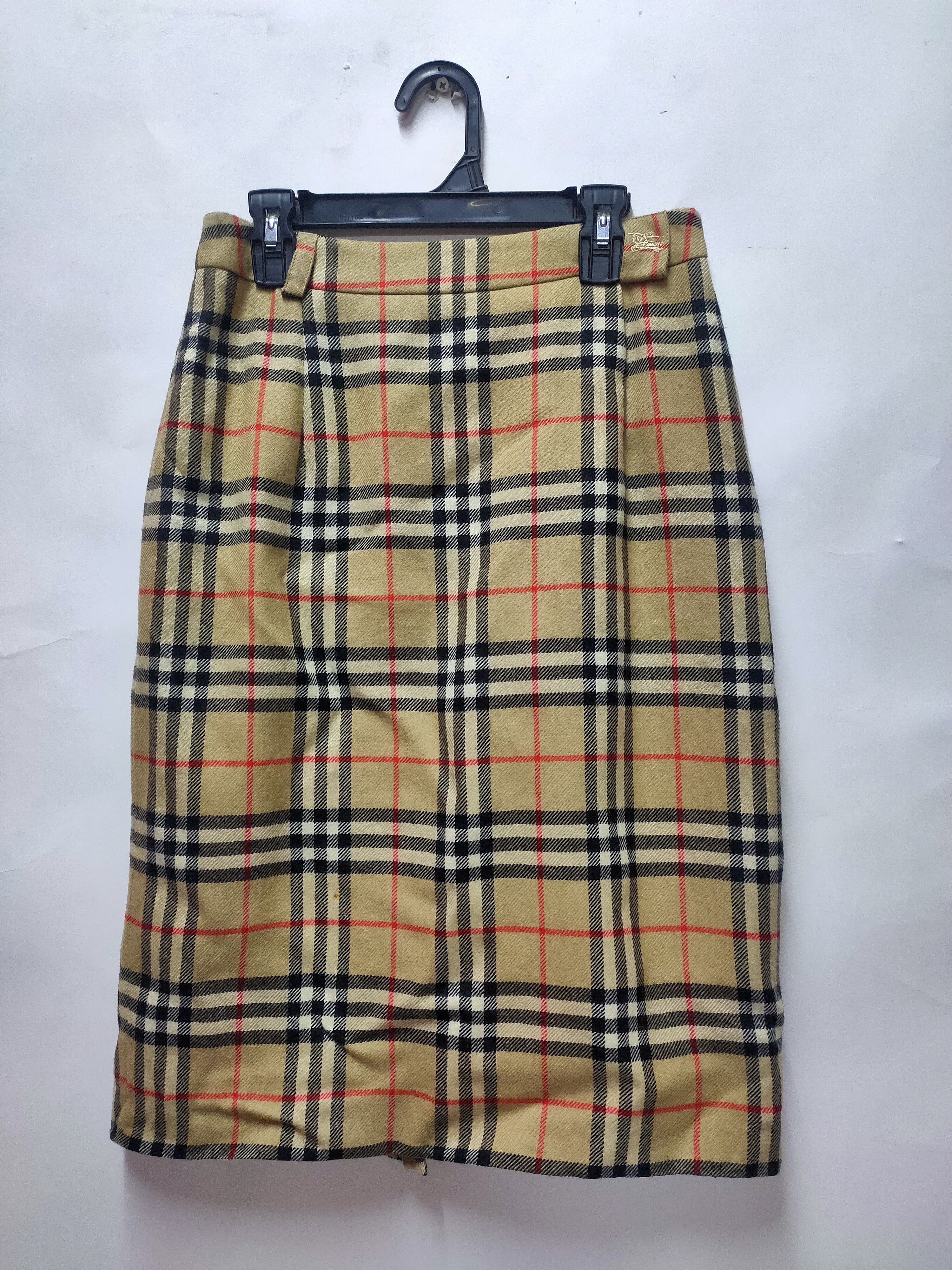 image of Burberrys Nova Check Pure New Wool Skirt, Women's (Size 26)