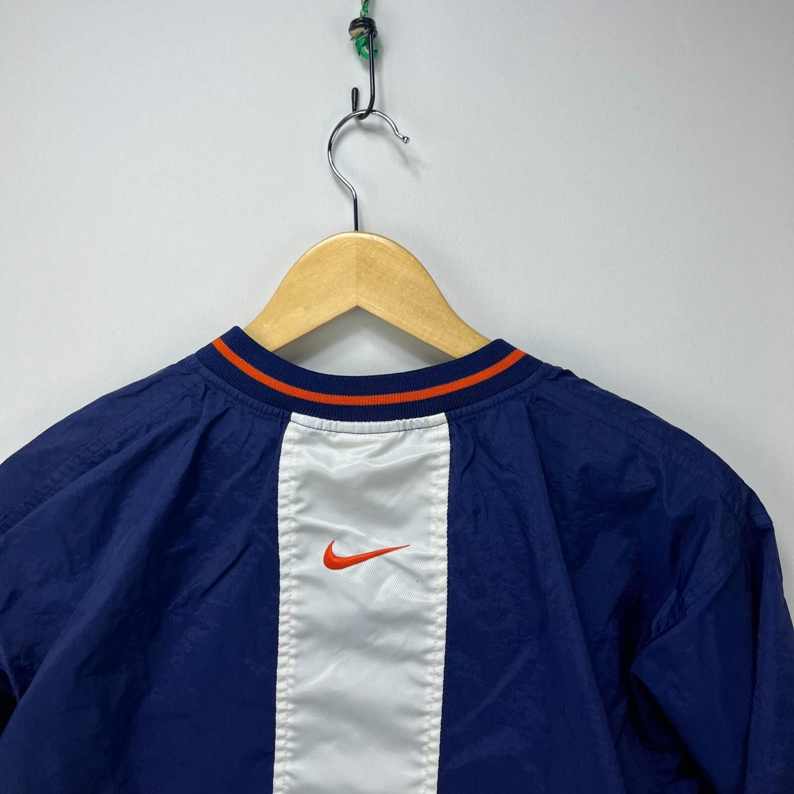 Nike Vintage Nike Pullover Windbreaker Jacket Youth Medium Swoosh Size US M / EU 48-50 / 2 - 5 Thumbnail