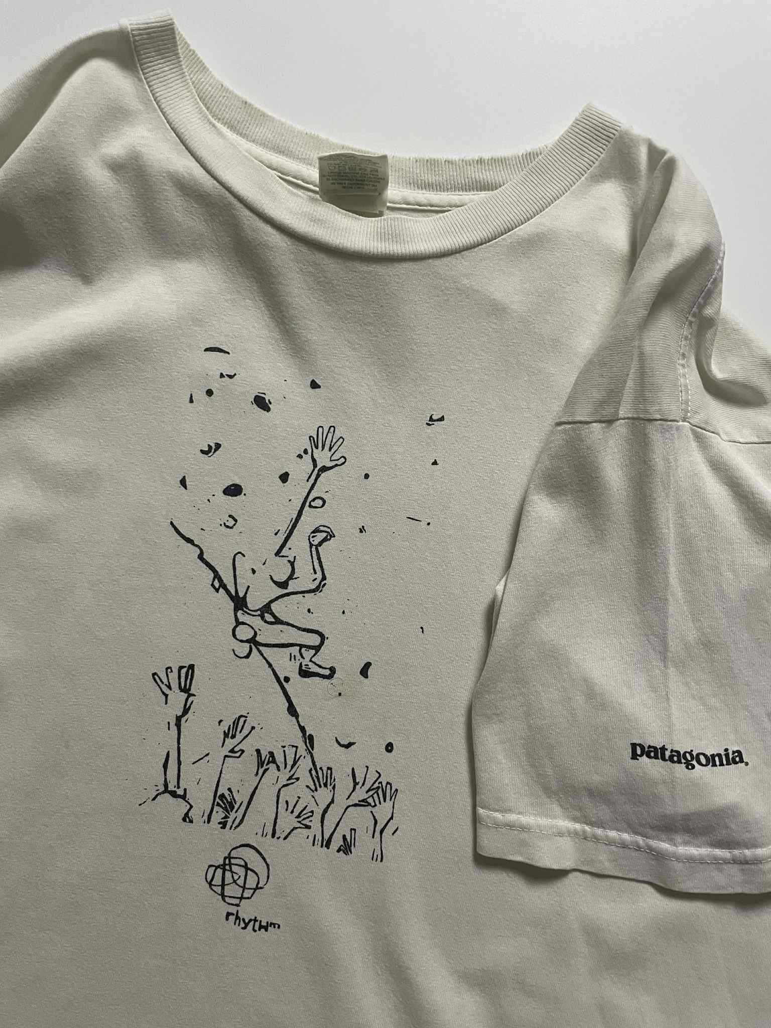 Vintage Vintage Patagonia Rhythm T Shirt Size US L / EU 52-54 / 3 - 3 Thumbnail