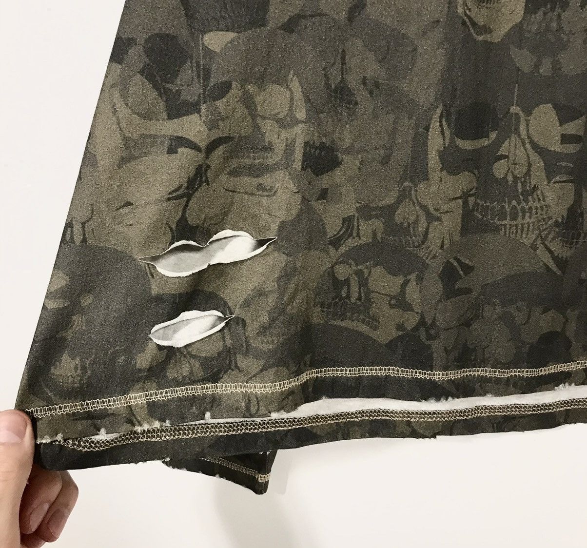 Drop Dead NWT Drop Dead Full Skull Print Distressed Long Sleeve AW23 Size US M / EU 48-50 / 2 - 4 Thumbnail