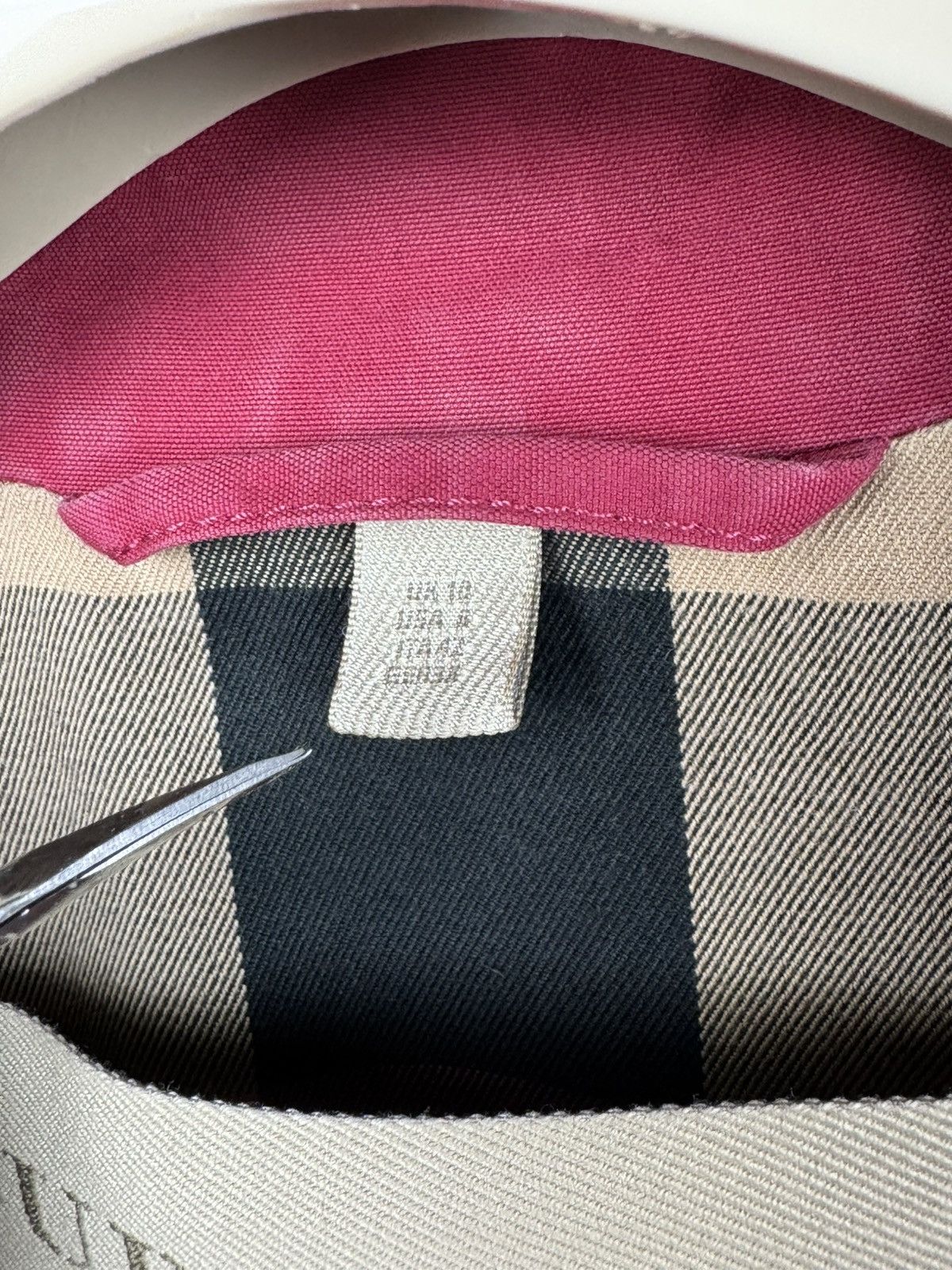 Burberry Burberry Brit Trench Vintage coat with checkered lining Size M / US 6-8 / IT 42-44 - 4 Thumbnail