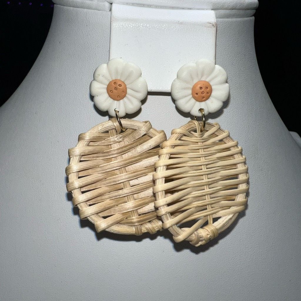 Other Wicker and Polymer Daisy Earrings Size ONE SIZE - 2 Thumbnail