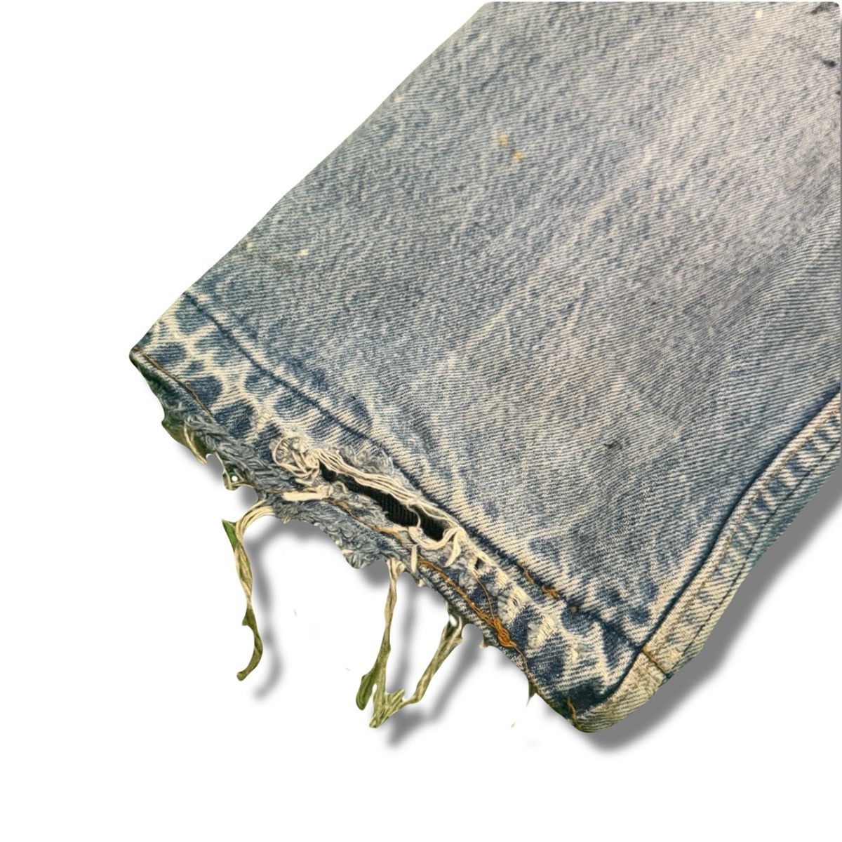 Levi's Vintage Clothing Levi’s 501xx – 1990s Paint-Splatter Distressed Denim Size US 30 / EU 46 - 6 Thumbnail