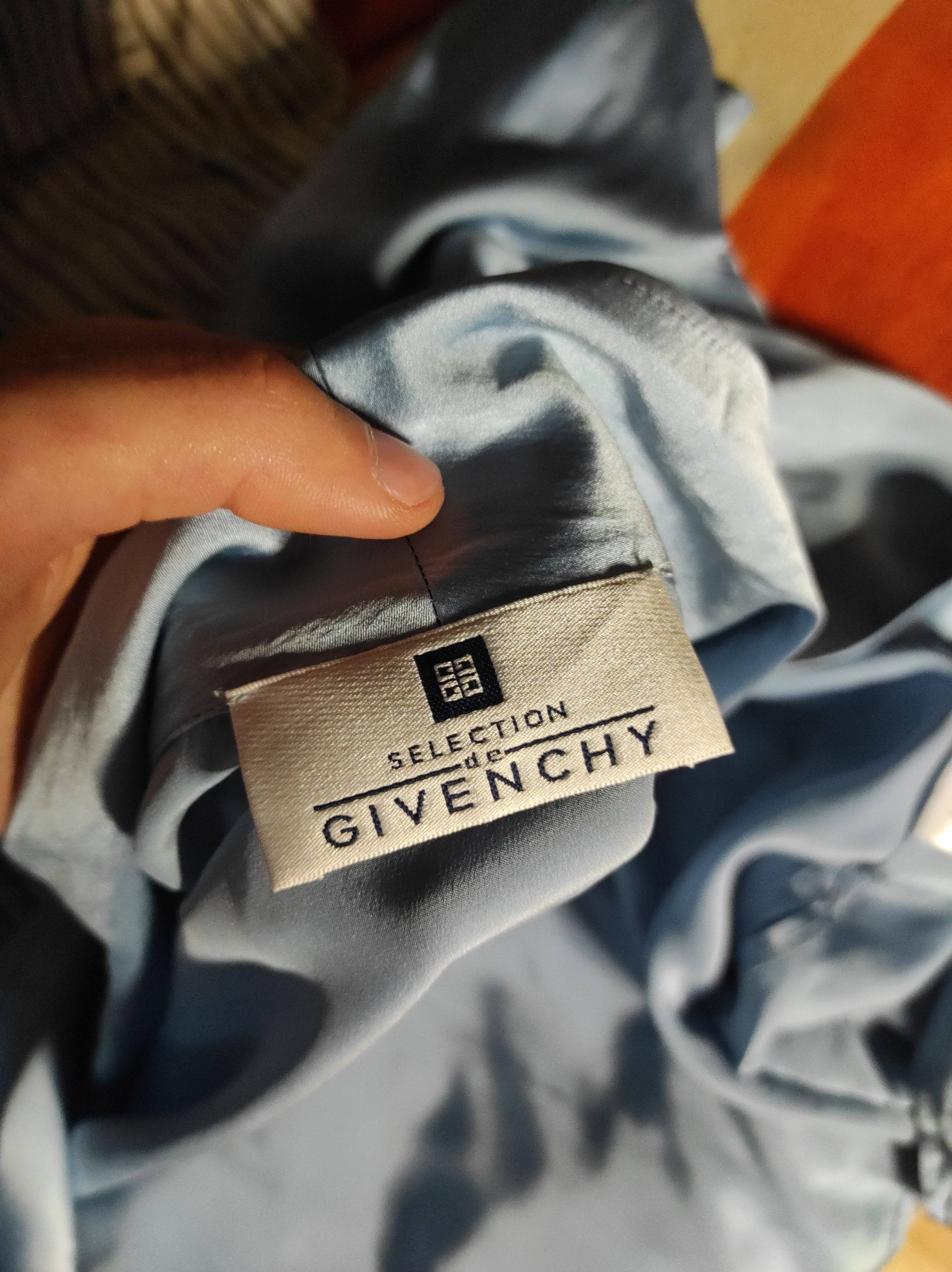 Givenchy **NEW! Givenchy Small Logo 100% Silk Blouse** Size L / US 10 / IT 46 - 3 Thumbnail