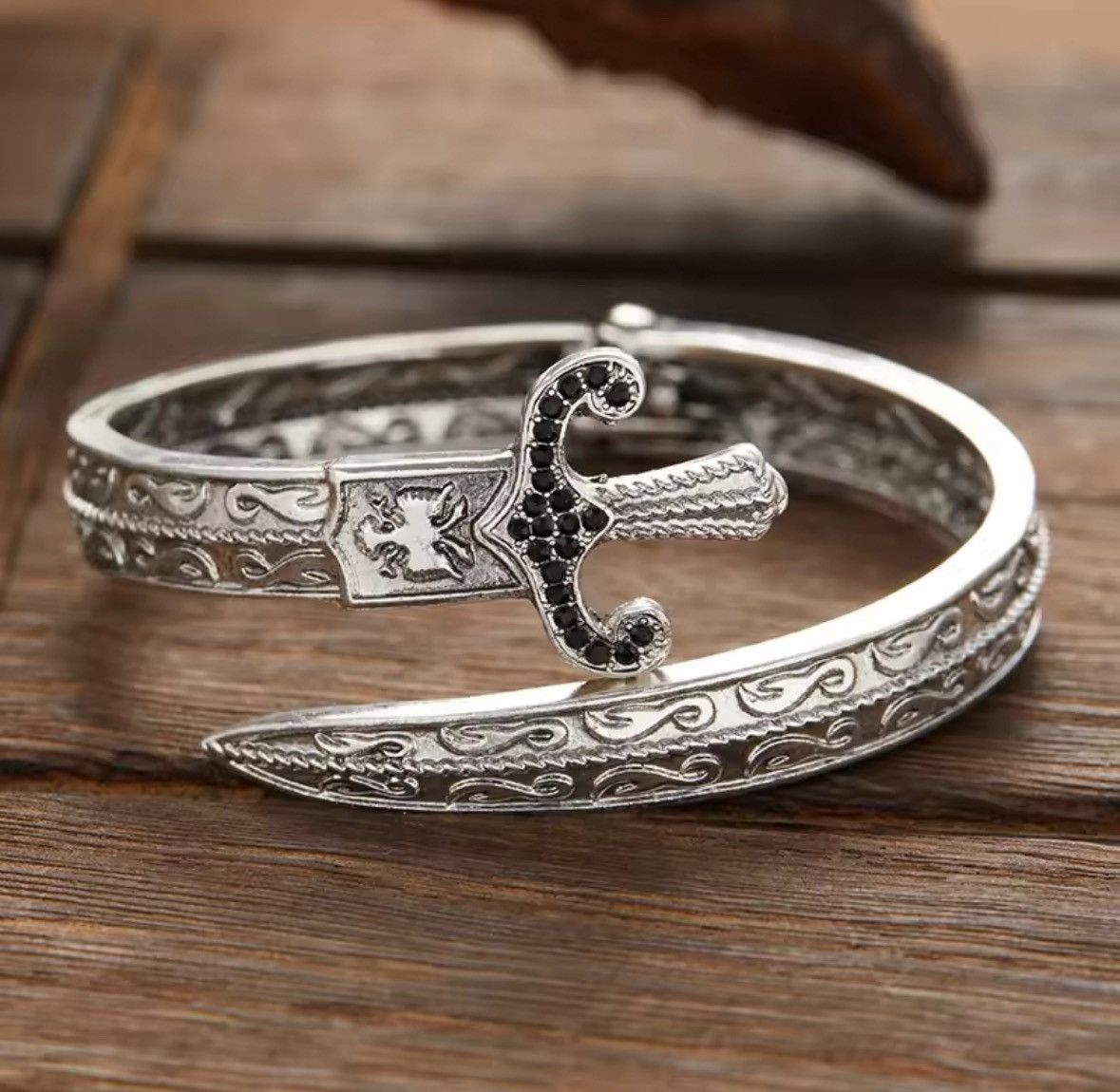 Jewelry Set Zirconia Sword Shape Bracelet Ring Size ONE SIZE - 2 Thumbnail
