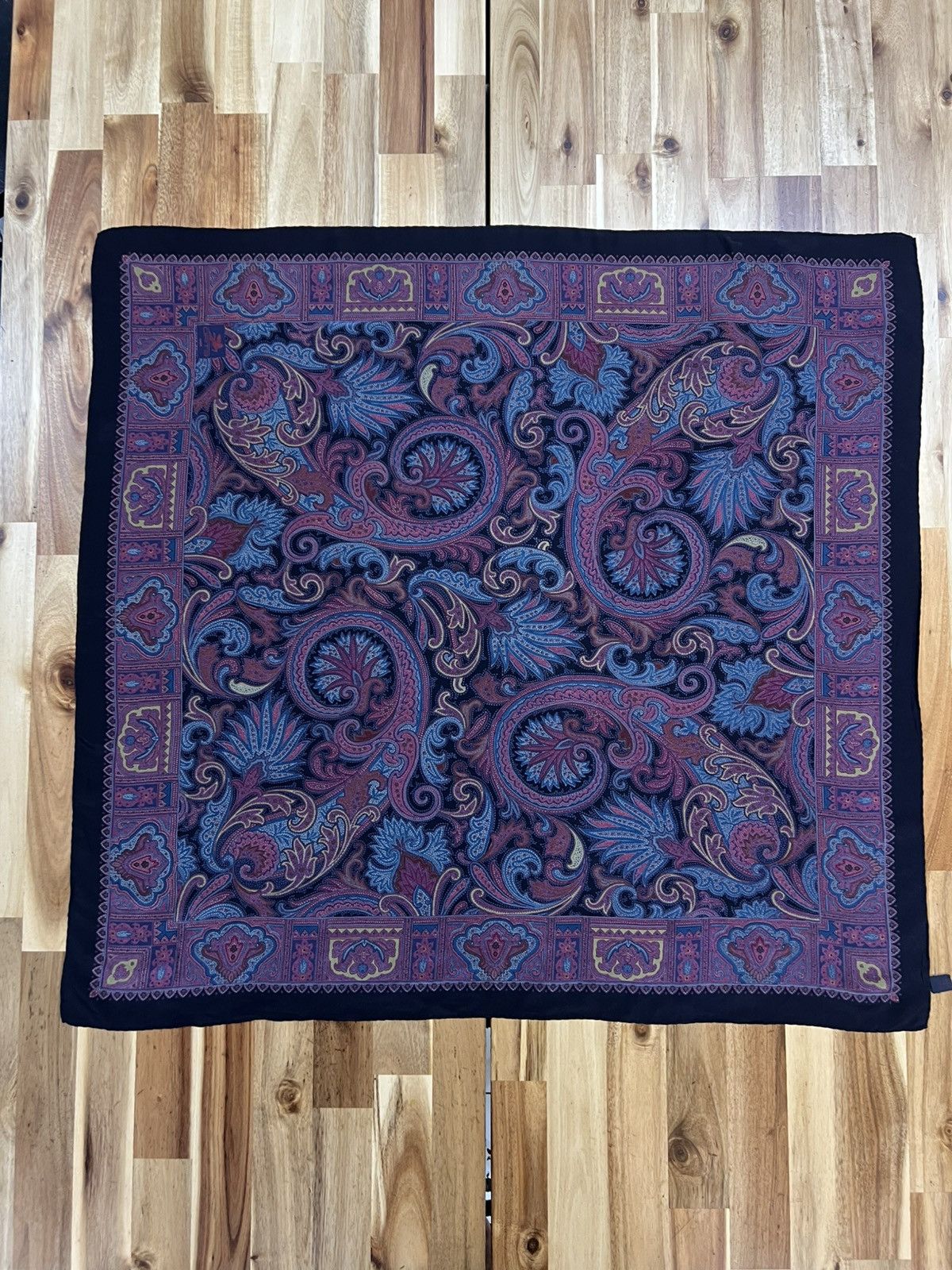 Etro Etro Silk Paisley Printed Square Shaped Sheer Scarf Size ONE SIZE - 1 Thumbnail
