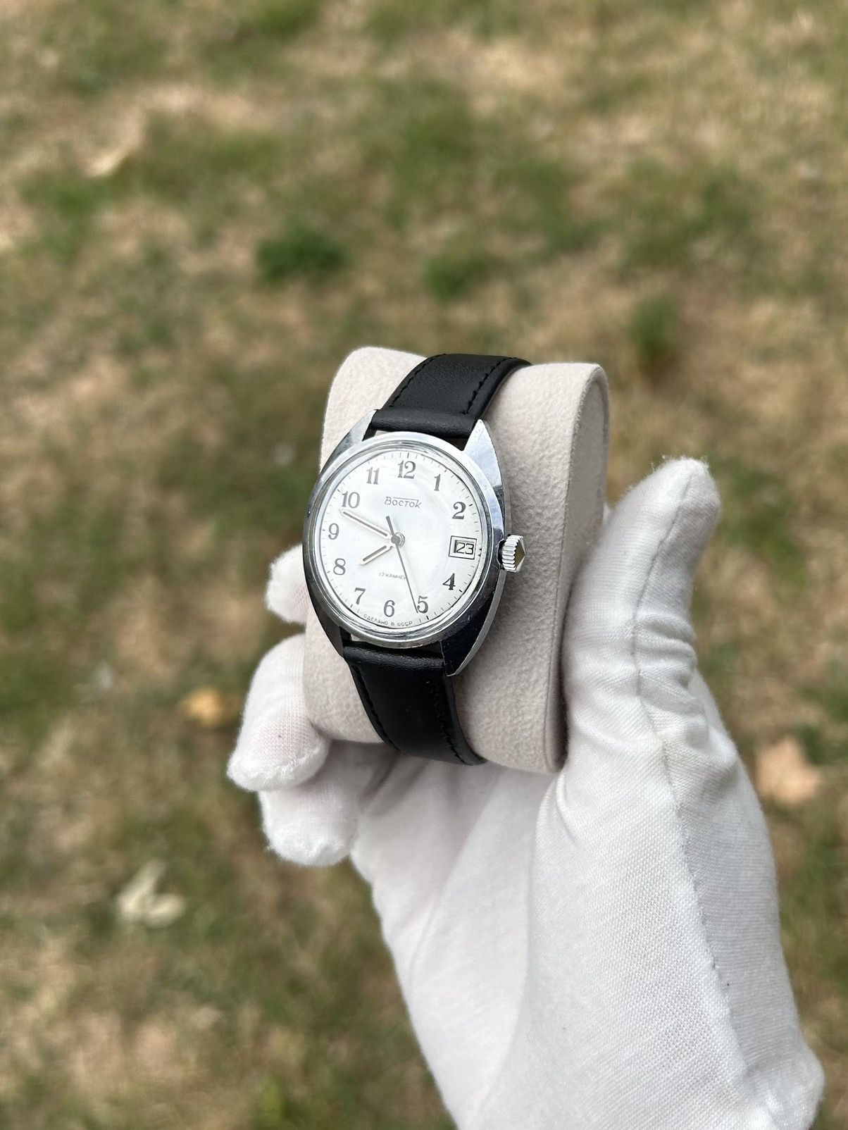 Vintage Vintage Watch Vostok USSR Soviet Mechanical 1980s Size ONE SIZE - 10 Thumbnail