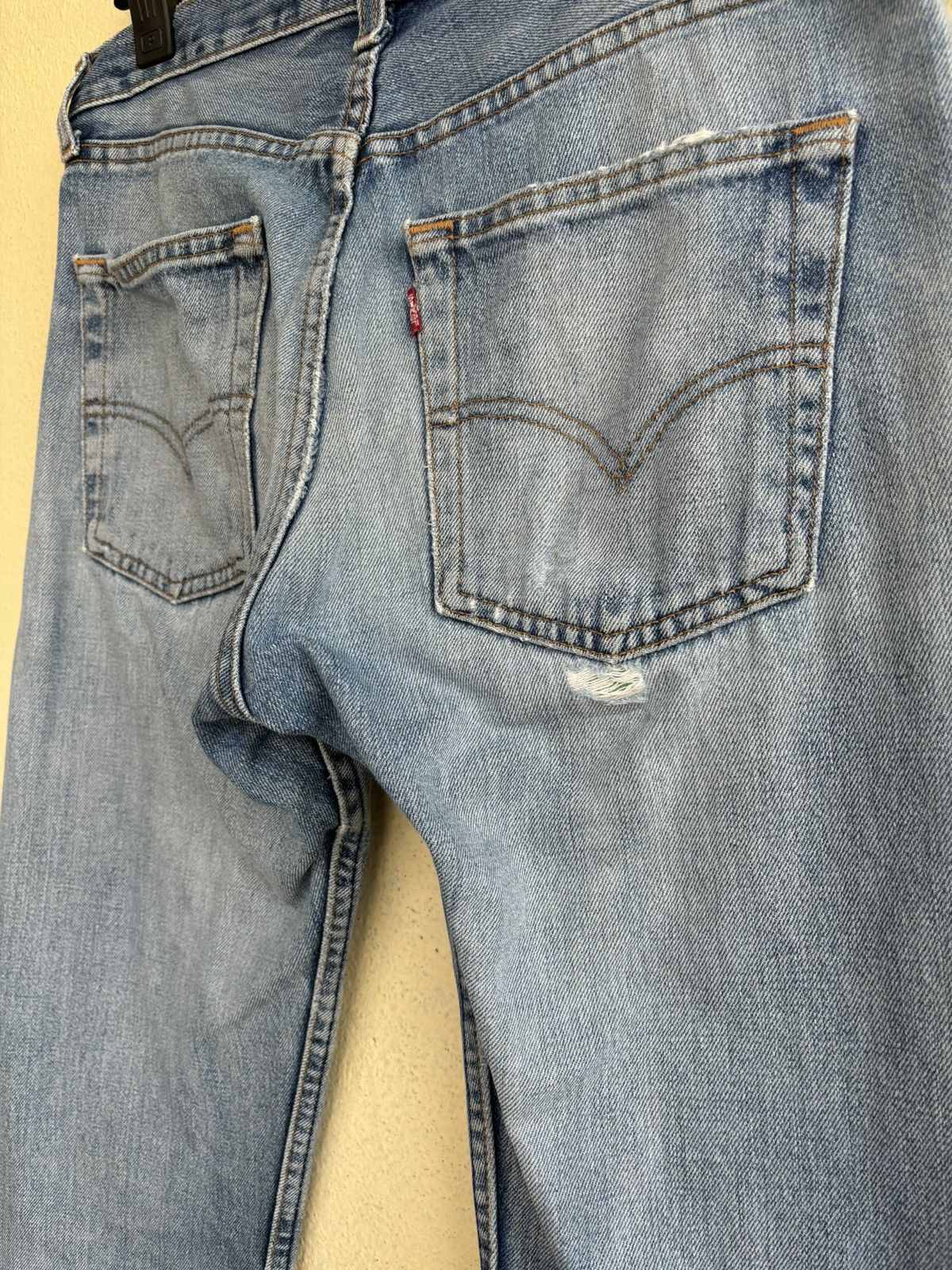 Levi's × Vintage Vintage Levi’s 505 Ripped Jean Size US 32 / EU 48 - 9 Thumbnail