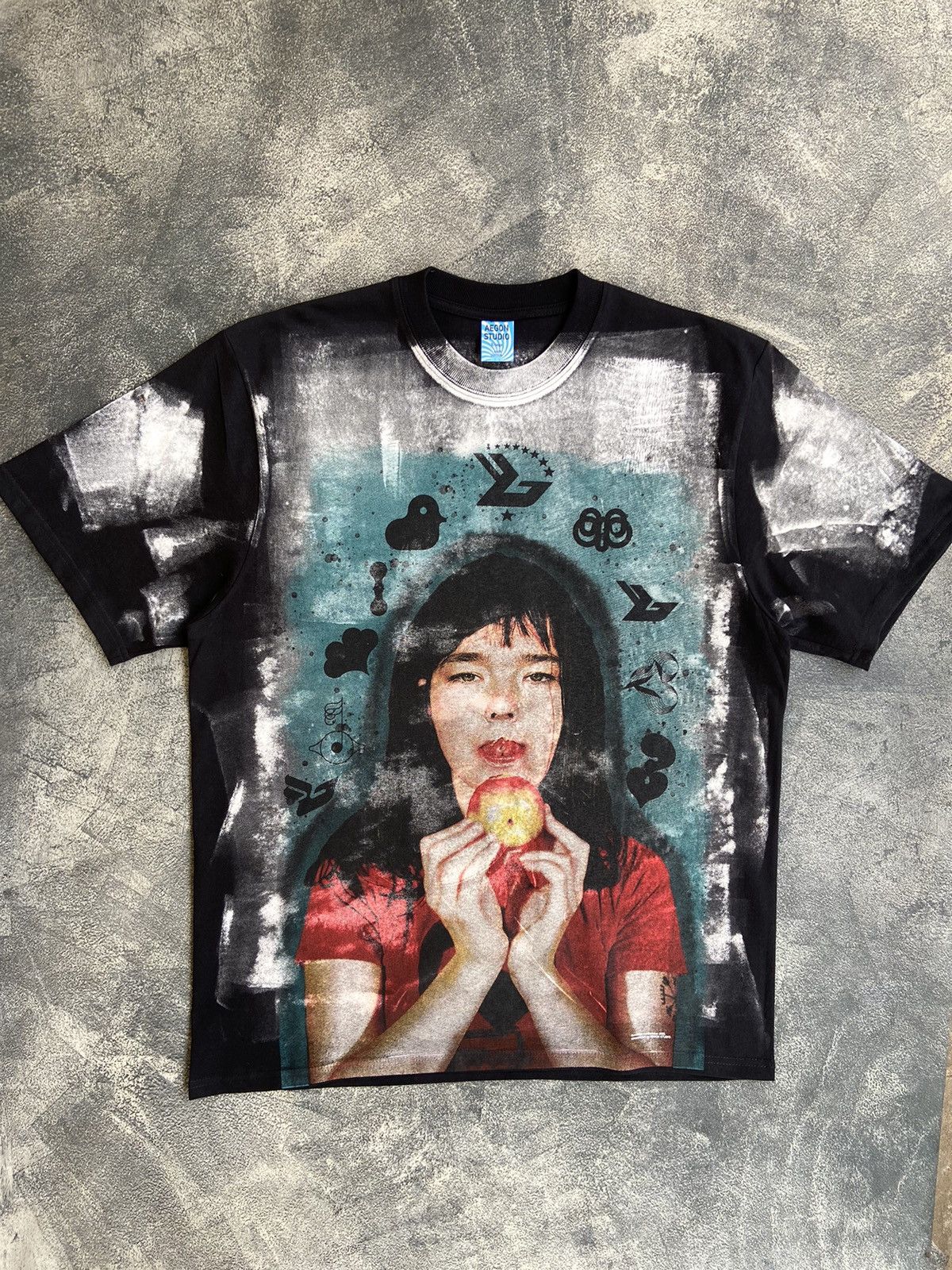 image of Band Tees x Rap Tees Bjork Mosquitohead Tee in Black, Men's (Size XL)