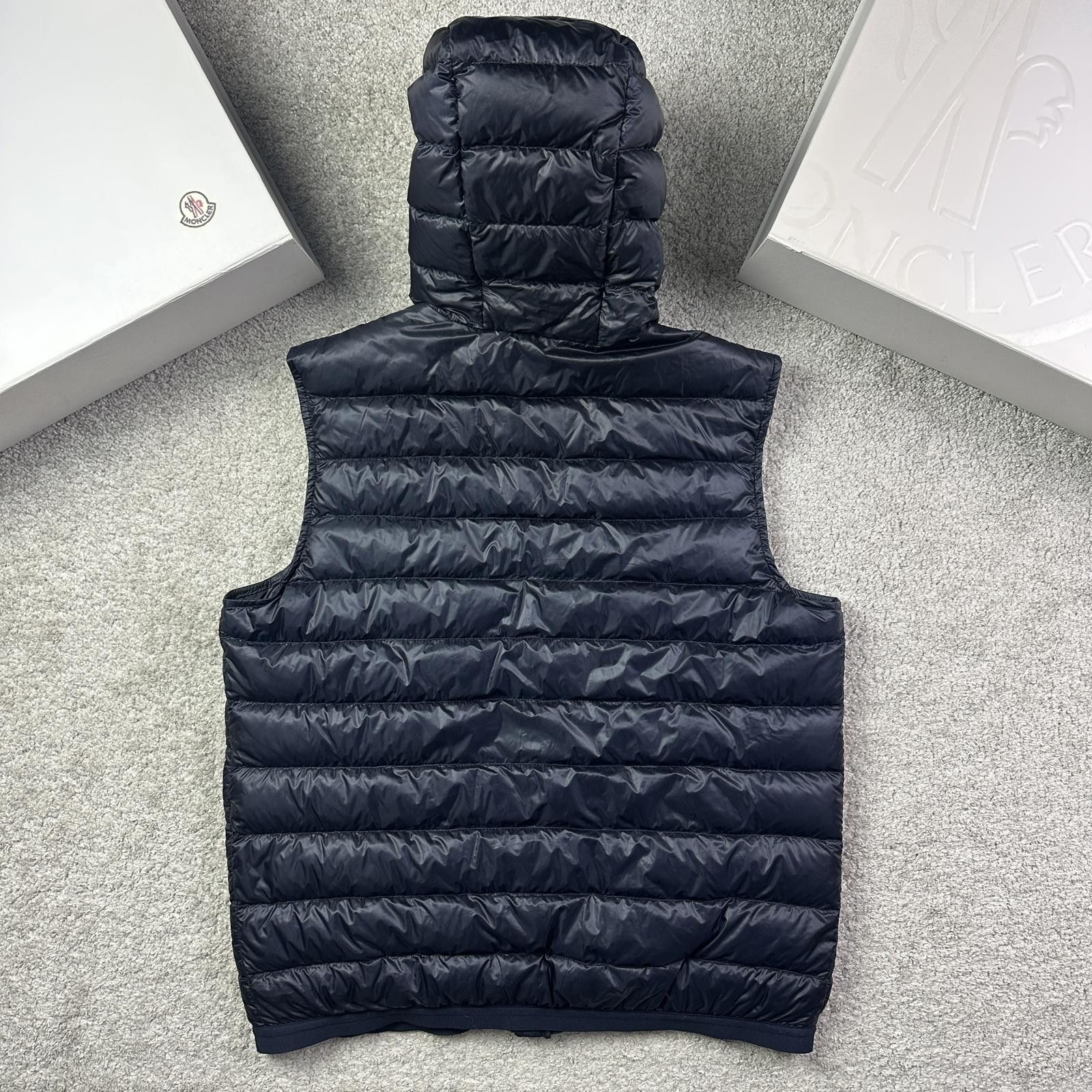 Moncler Moncler Laruns - Size 4 (L) - With Receipt Size US L / EU 52-54 / 3 - 4 Thumbnail