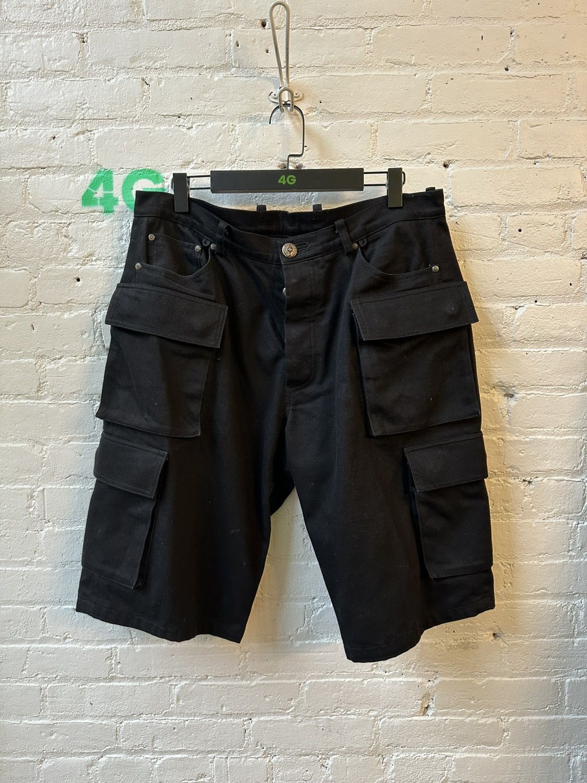 Chrome Hearts CHROME HEARTS FATIGUE CARGO SHORTS SZ33 Size US 33 - 1 Thumbnail