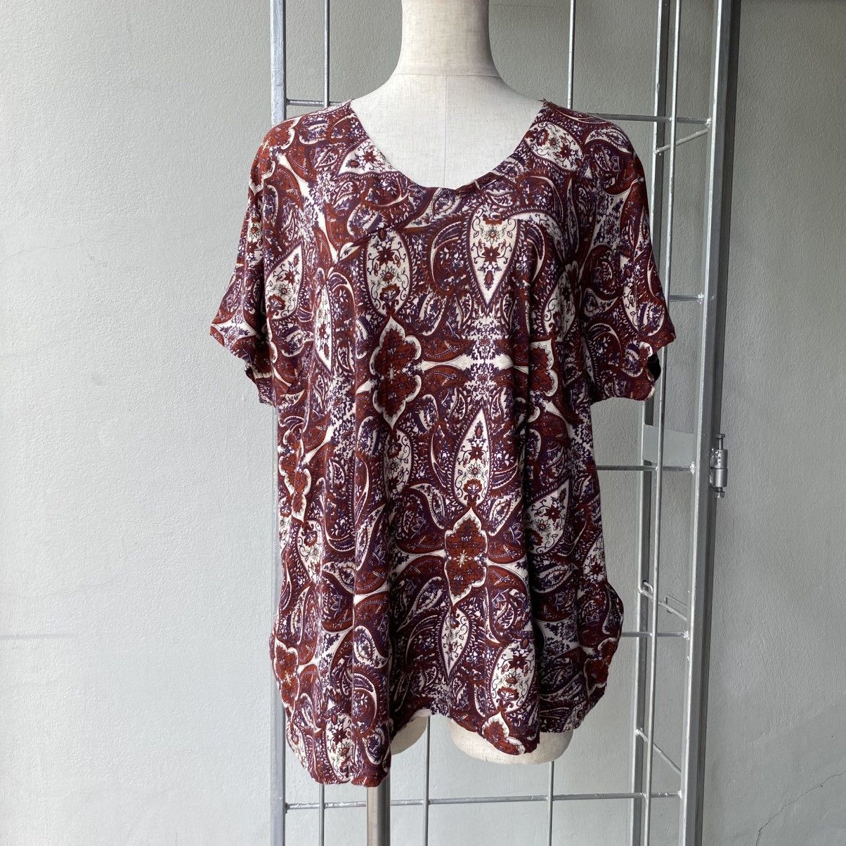 Issey Miyake Plantation Burgundy Paisley Floral Blouse Size M / US 6-8 / IT 42-44 - 12 Thumbnail