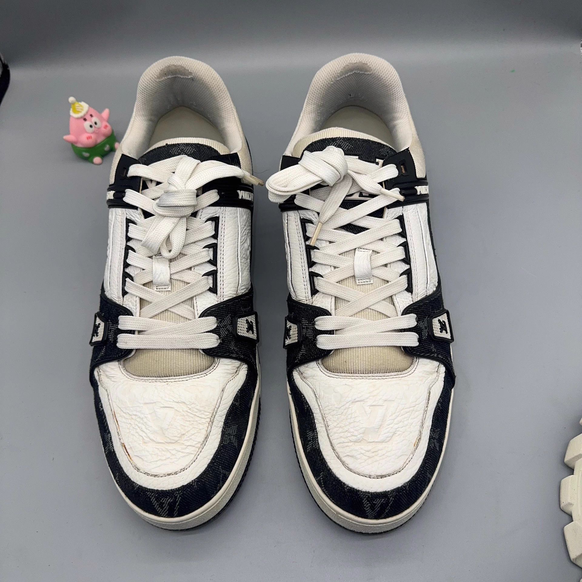 Louis Vuitton LOUIS VUITTON Trainer Panda White Black 44 Size US 11 / EU 44 - 2 Thumbnail