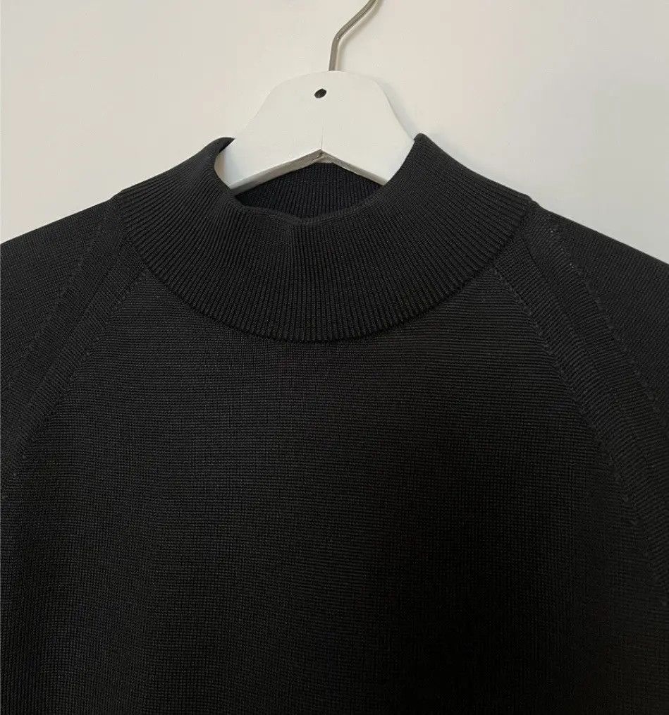Tom Ford CC000020 Silk Knitwear & Sweatshirt in Black Size US M / EU 48-50 / 2 - 4 Thumbnail