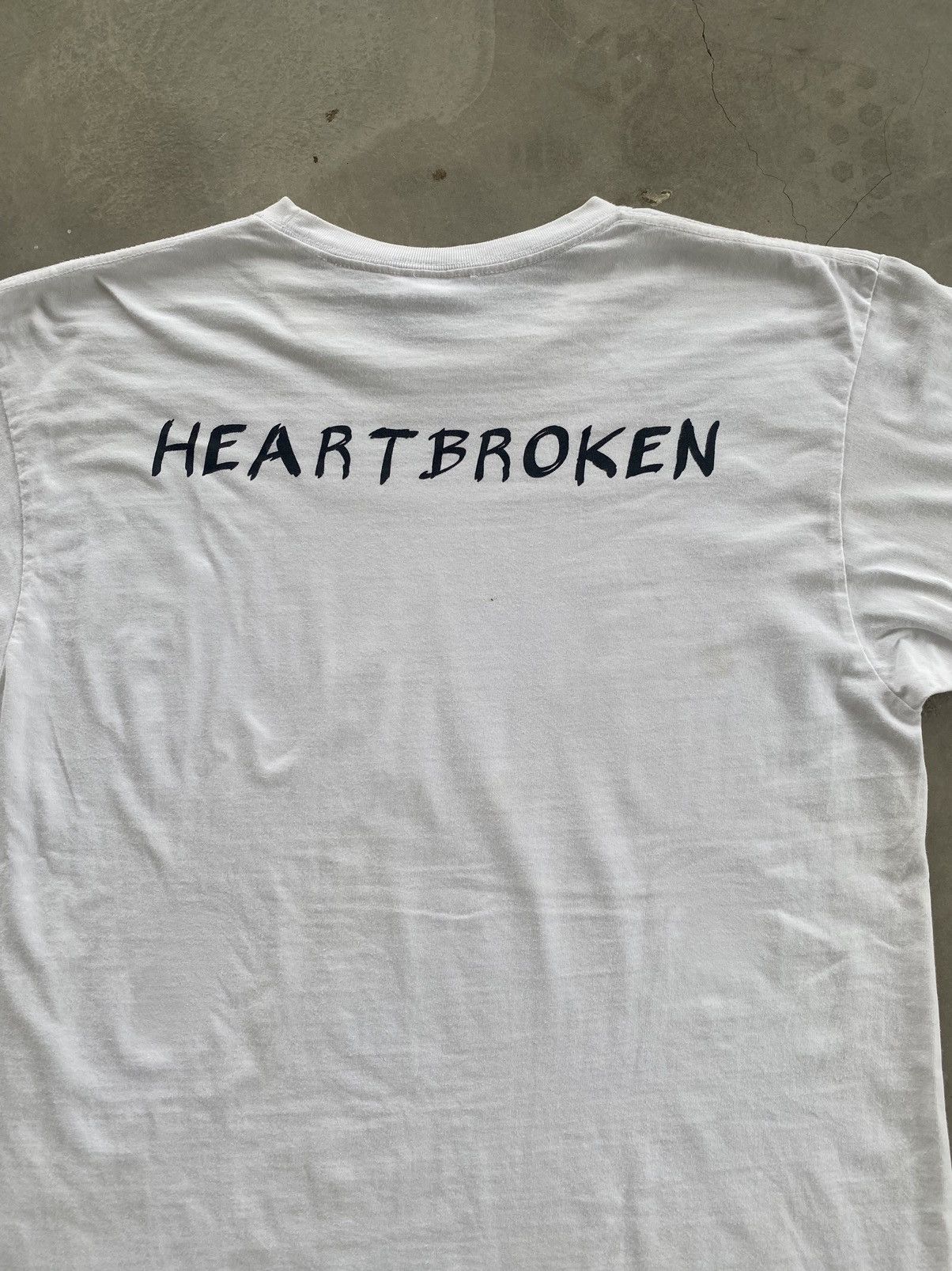 Japanese Brand WHO NEEDS LOVE HEART BROKEN TEE Size US L / EU 52-54 / 3 - 5 Thumbnail
