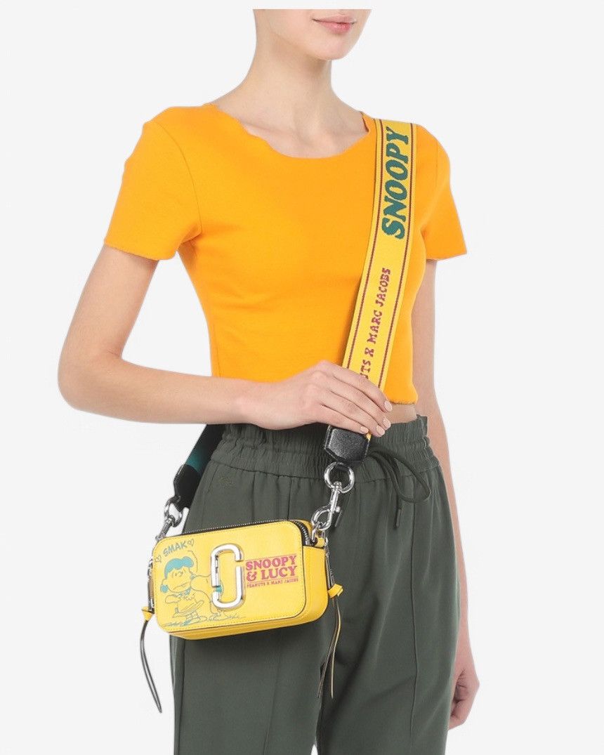 Marc Jacobs × Peanuts MARC JACOBS x Peanuts Snoopy & Lucy Snapshot Bag NWT Size ONE SIZE - 6 Thumbnail