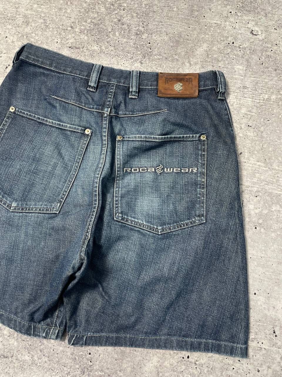 Rocawear Vintage Rocawear Baggy Denim Shorts Y2K Size US 32 / EU 48 - 3 Thumbnail