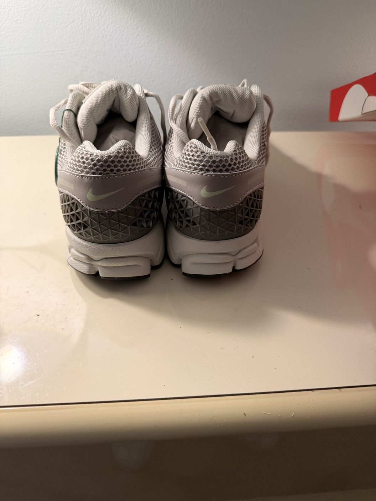 Nike Nike vomero 5 cobblestone Size US 10 / EU 43 - 4 Thumbnail