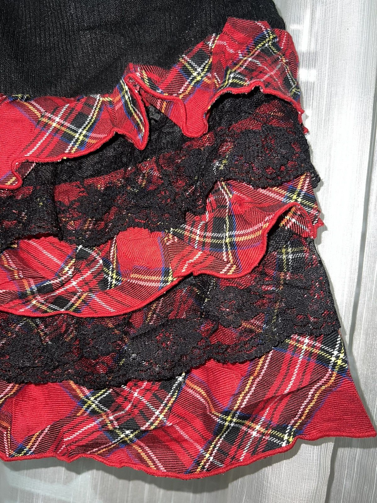 Japanese Brand Red Tartan iconic mini skirt 🥀🧛🏻‍♀️ Size 27" / US 4 / IT 40 - 5 Thumbnail