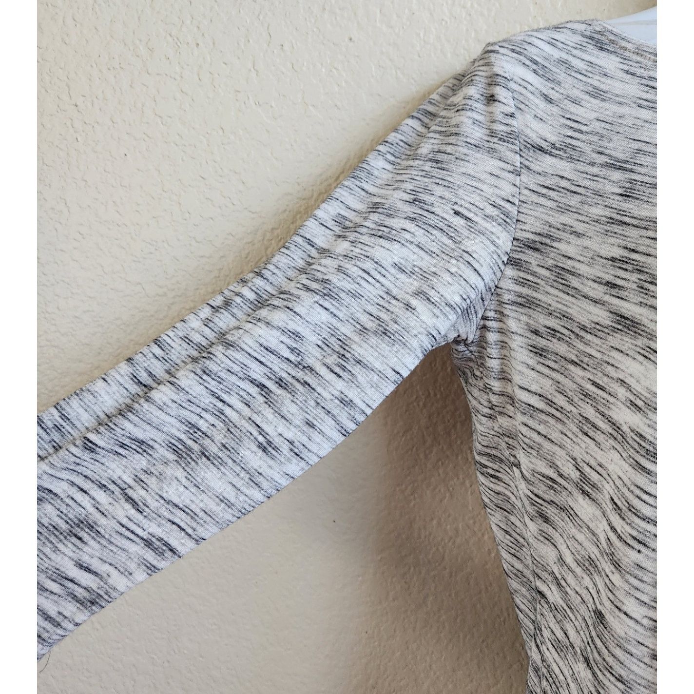 Other Hannah Petite Black White Marled Round Neck Top PS Soft Size S / US 4 / IT 40 - 2 Thumbnail
