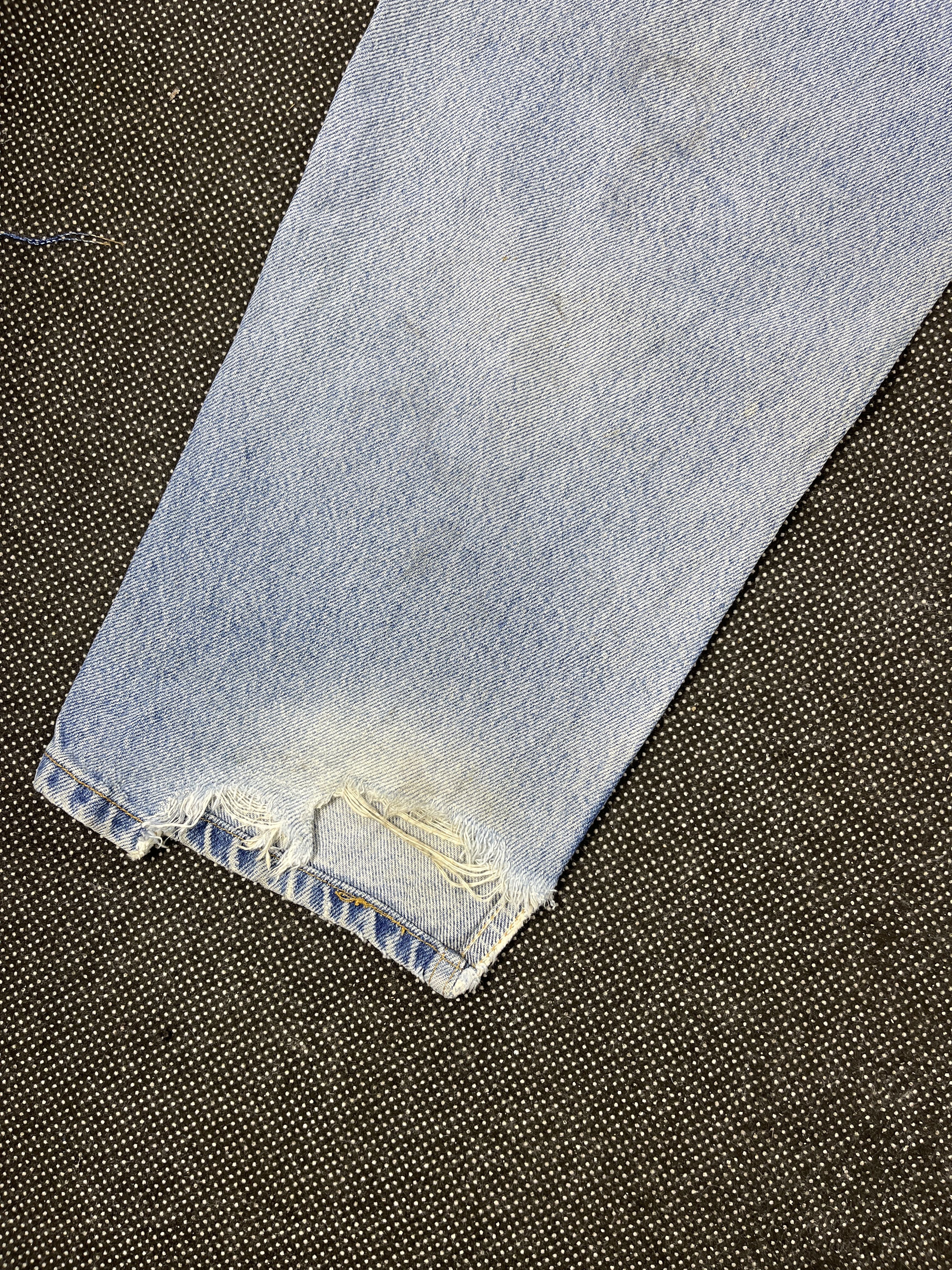 Levi's 90’s Vintage Levis 550 Light Wash Jeans - J667 Size US 34 / EU 50 - 8 Thumbnail