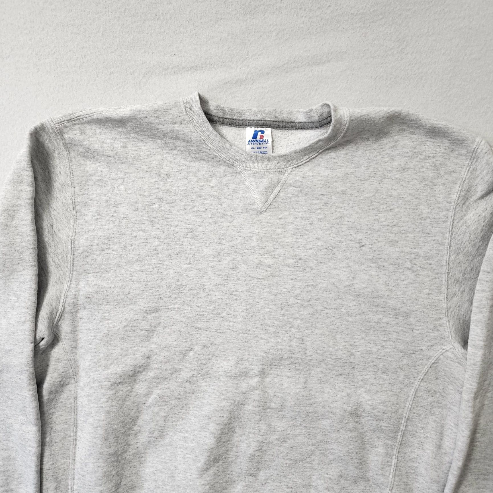 Russell Athletic VINTAGE Russell Athletic Sweater Mens XL Gray Crewneck Grunge Skater Y2k Sweatshirt Size US XL / EU 56 / 4 - 5 Thumbnail